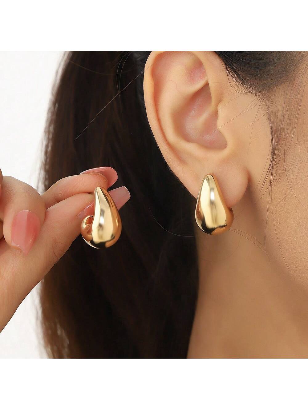 European And American Style Shiny Hollow Punk Trend Zinc Alloy Teardrop Shaped Earrings, Light Gold Color, Chic And Unique, Suitable For Occasions, Daily Mix And Fashionable Internet Celebrities