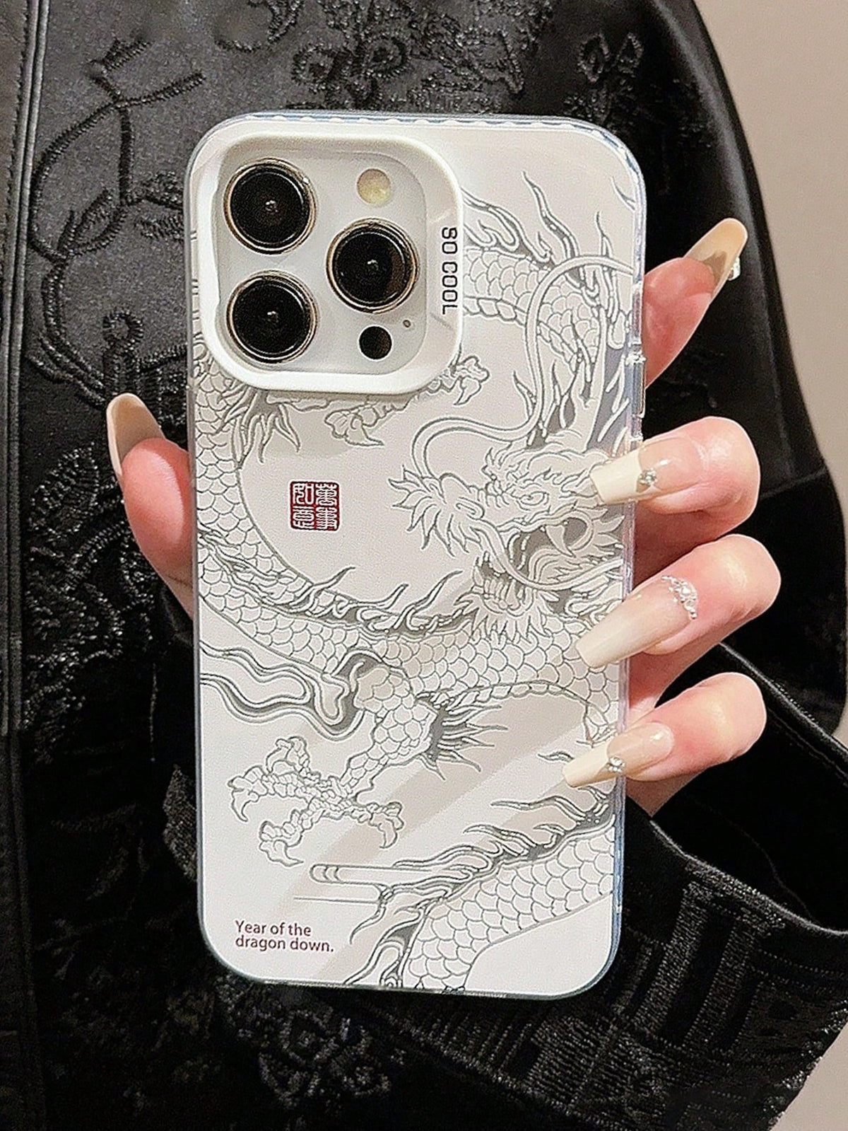 GUCADI Chinese Dragon Phone Case, Silver/Black Dragon Pattern Design, Compatible With IPhone 15/14/13 Pro Max/12/11, Laser-Cut, Suitable For Chinese New Year Decoration, Traditional China Style