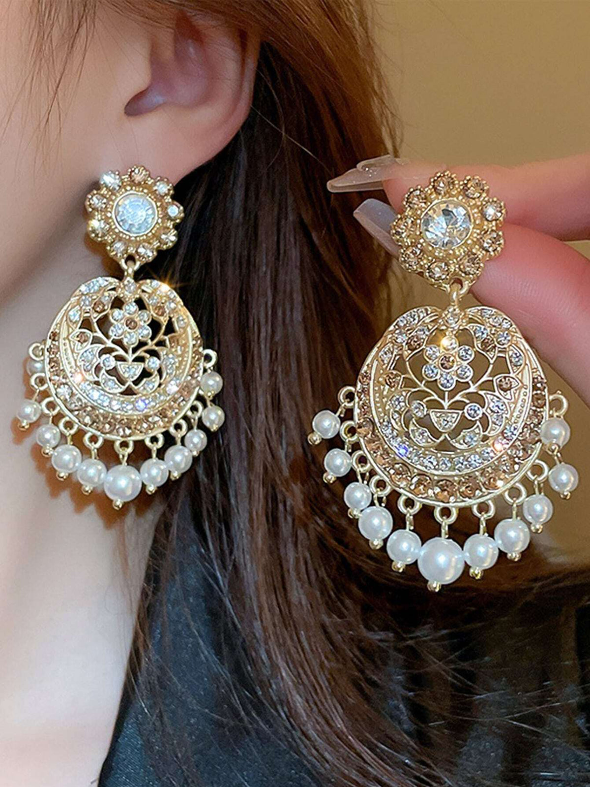 1pair Korean Vintage Palace Style Rhinestone Tassel Pearl Round Earrings For Women