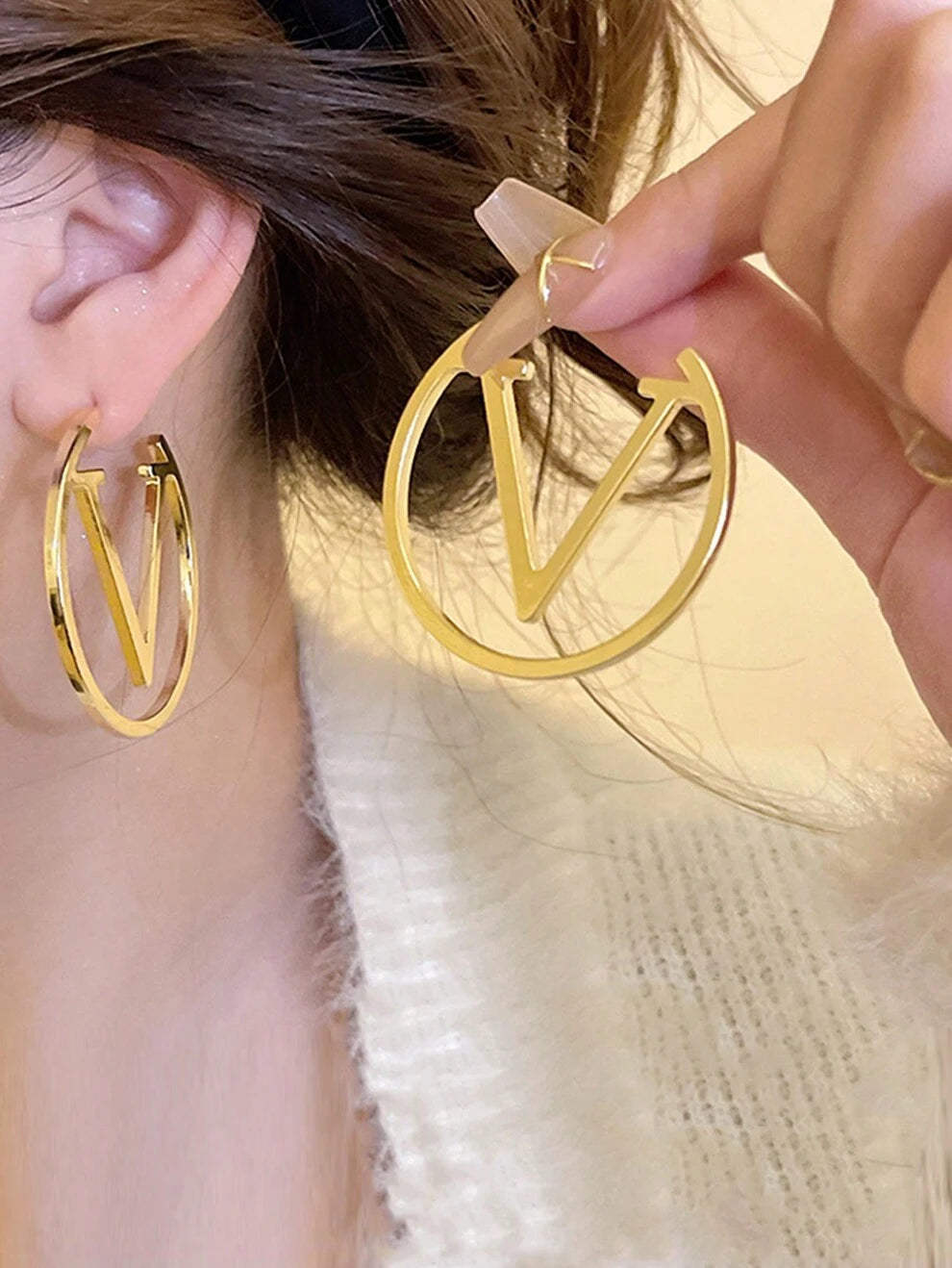 1pair Golden Fashionable Personalized Stainless Steel V-Shaped Earrings For Women, Valentine's Day