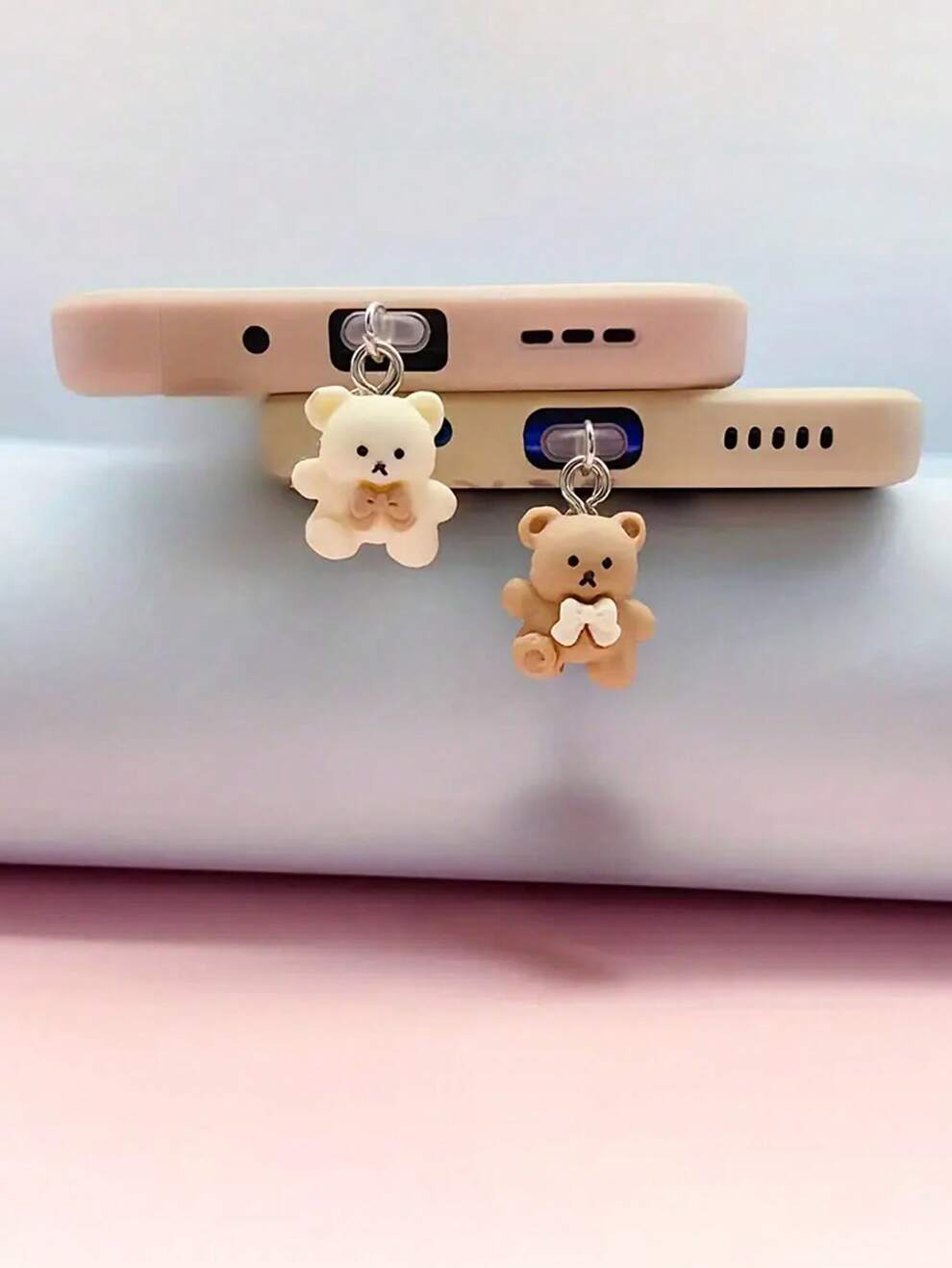 2pcs Cute Bear Design Dust Plug With Charging Port Compatible With Apple/Type-C/Android Dust Cap For Mobile Phones