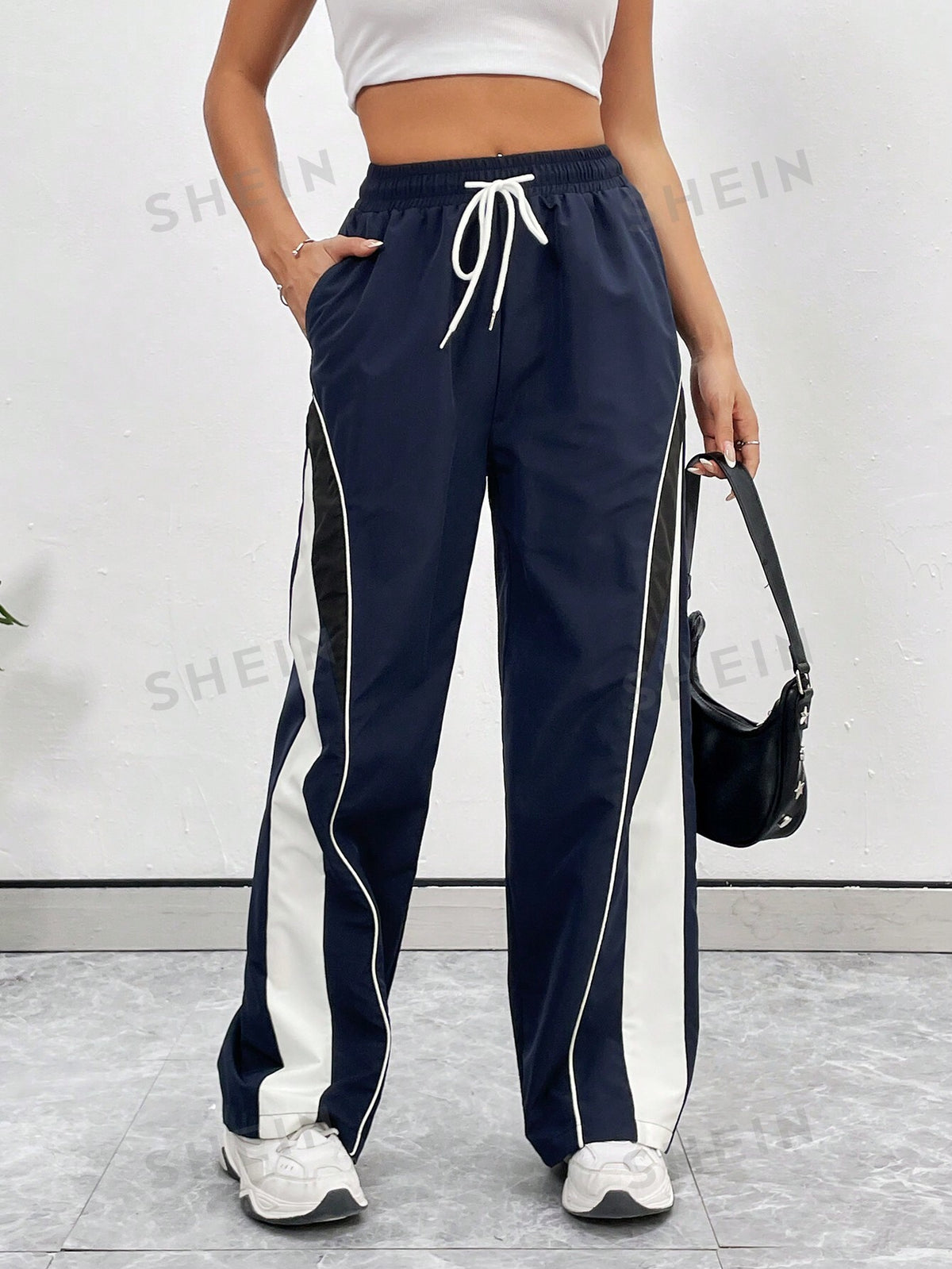 SHEIN EZwear Women's Color Block Drawstring Waist Loose Straight Casual Sports Pants With Side Pockets