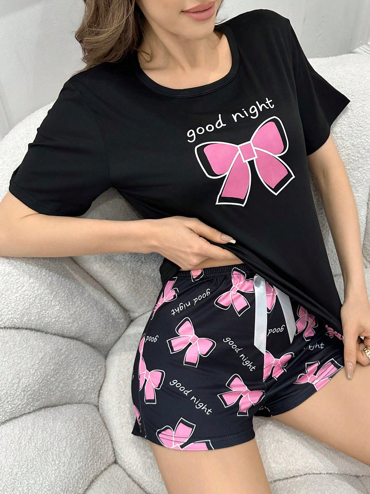 Bowknot & Letter Print Short Sleeve T-Shirt And Shorts Pajama Set