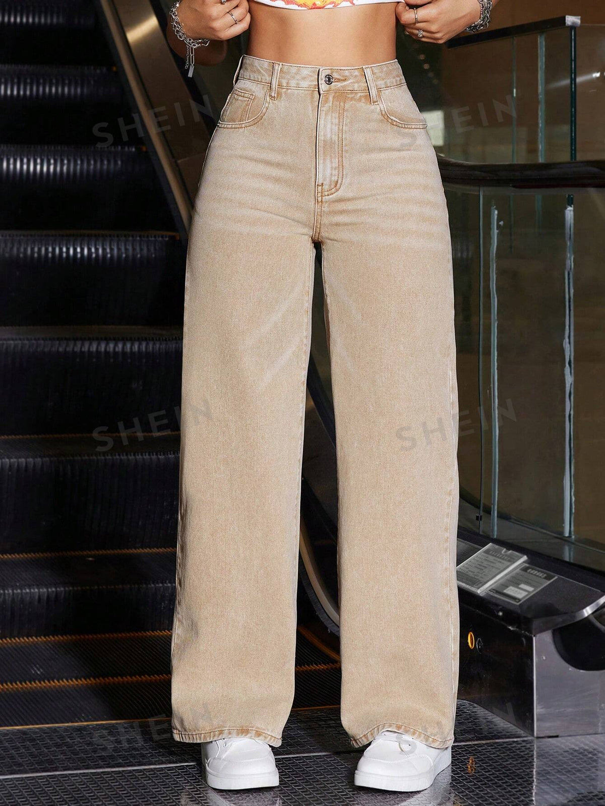 Women's Loose Fit Casual Straight-Leg Jeans With Pockets