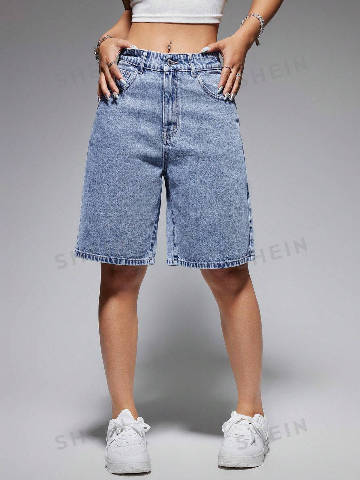 SHEIN EZwear Women's Solid Color Simple Casual Denim Shorts For Summer