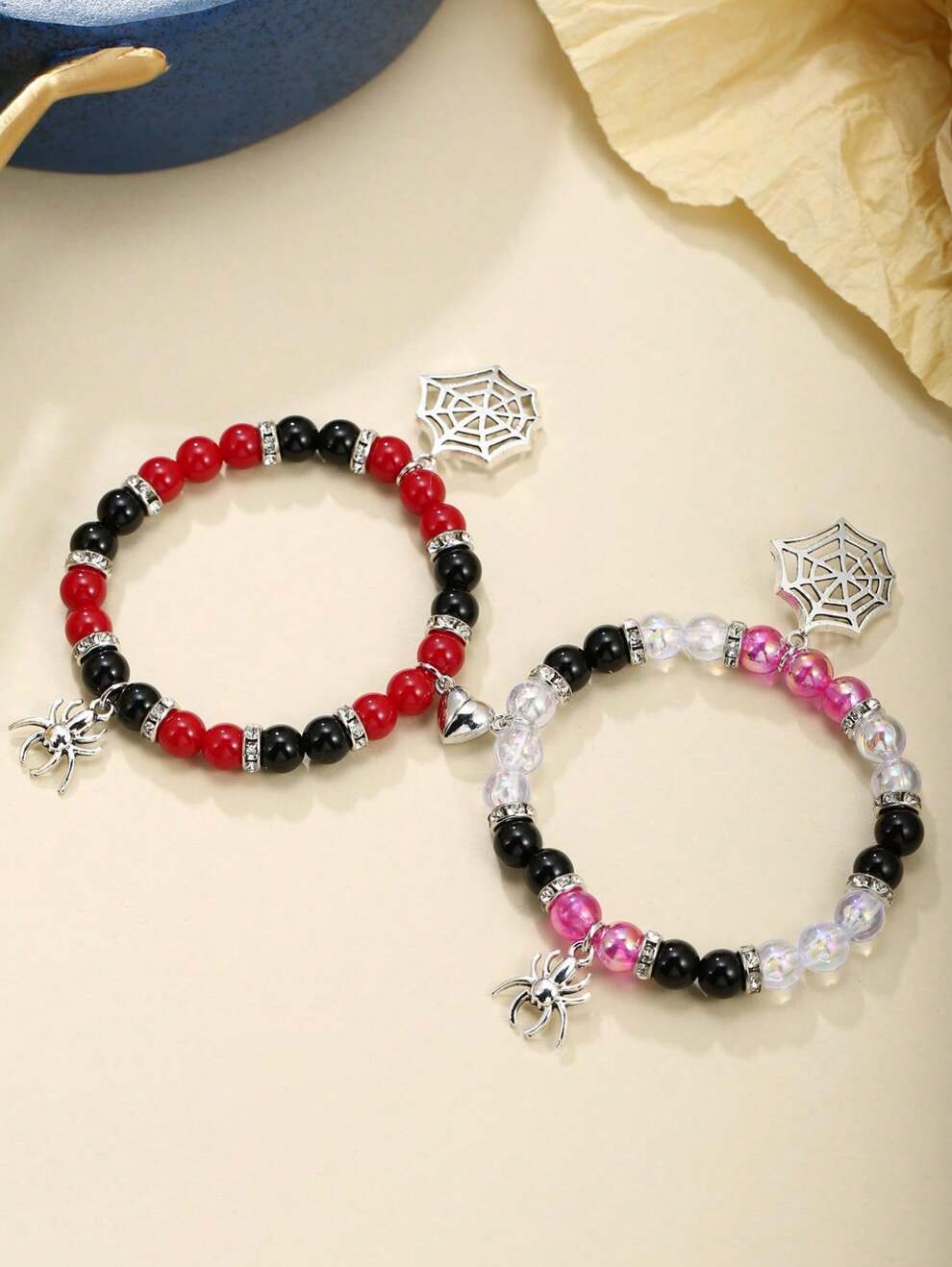 2 Pcs Of Couples Fashion All-Matching Red And Pink Beaded Bracelets, Spider Pendant Elastic Retractable Heart Shape Magnetic Bracelets