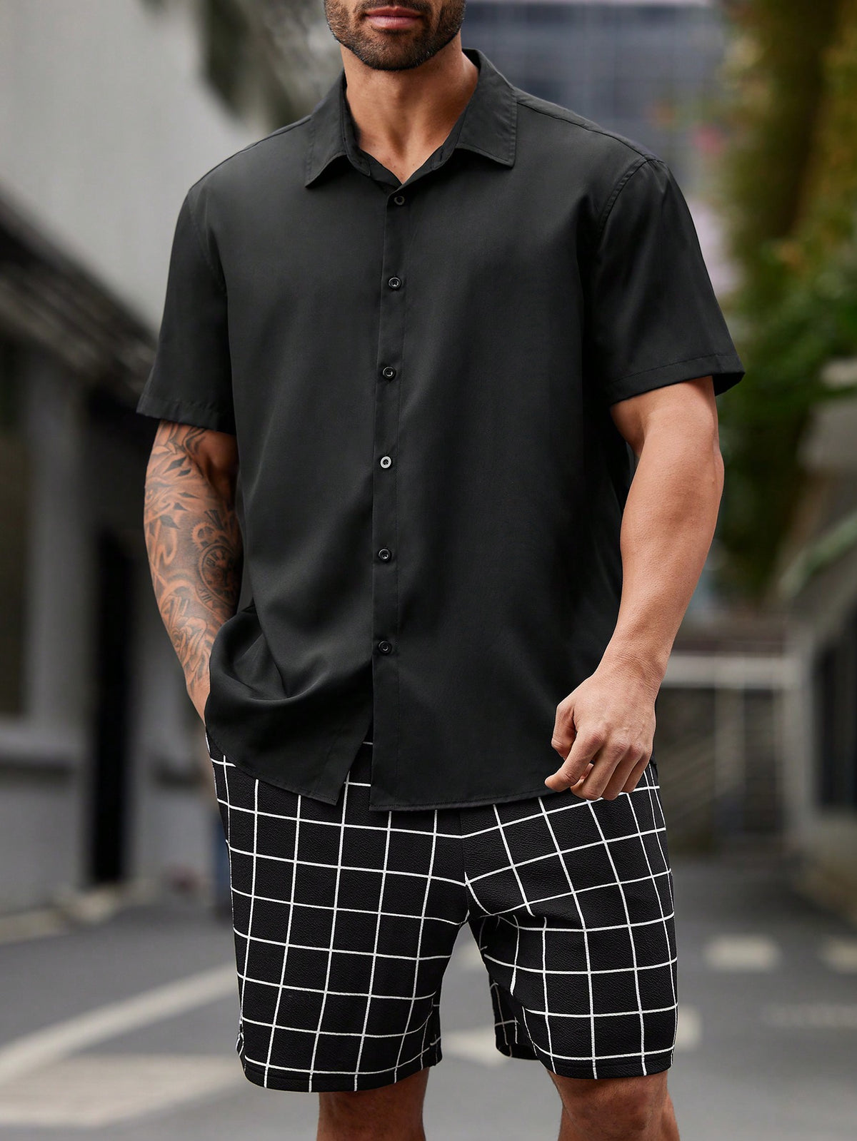 Manfinity Homme 2pcs/Set Plus Size Men's Casual Short Sleeve Shirt And Straight Shorts Outfit