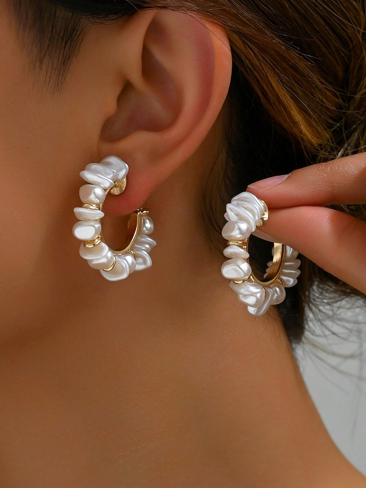 2pcs Bohemian Style DIY Handmade Woven Baroque Pearl Pieces Wrapped Jewelry Australian White C Design Earrings Suitable For Daily Dresses, Tank Tops, Beach Parties And Banquets