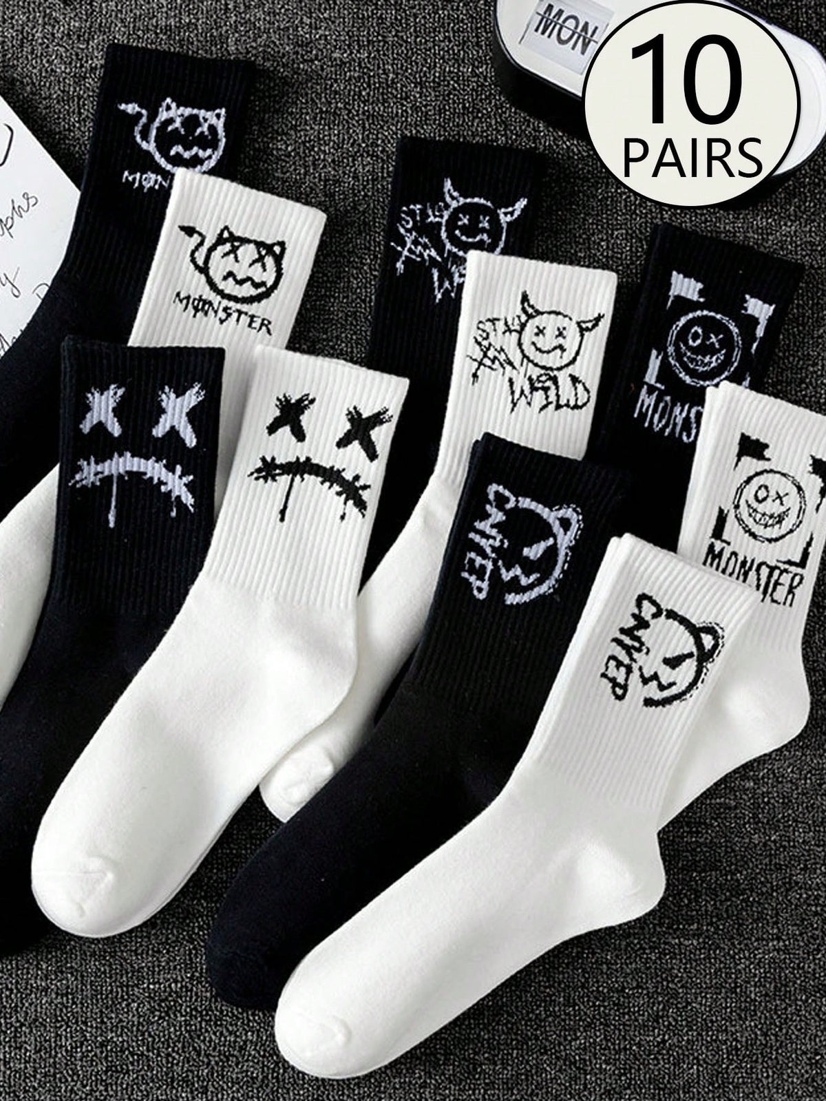 5 Pairs Men Mid-Calf Socks With Ghost Face Print, Couples Athletic Basketball Socks In Black And White, Suitable For Everyday Use During Spring And Autumn