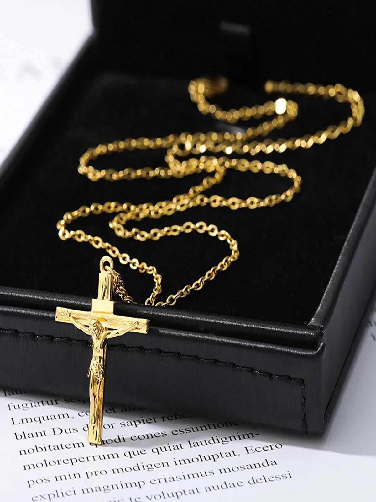 1PC Tiny Christian Jesus Cross Necklace For Women Men Stainless Steel Chains Choker Religion Cross Pendants Jewelry Prayer Baptism Gifts