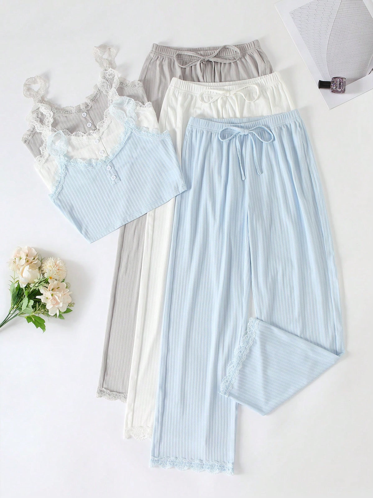 3pcs Women's Contrast Lace Solid Color Camisole And Pants Pajamas Set