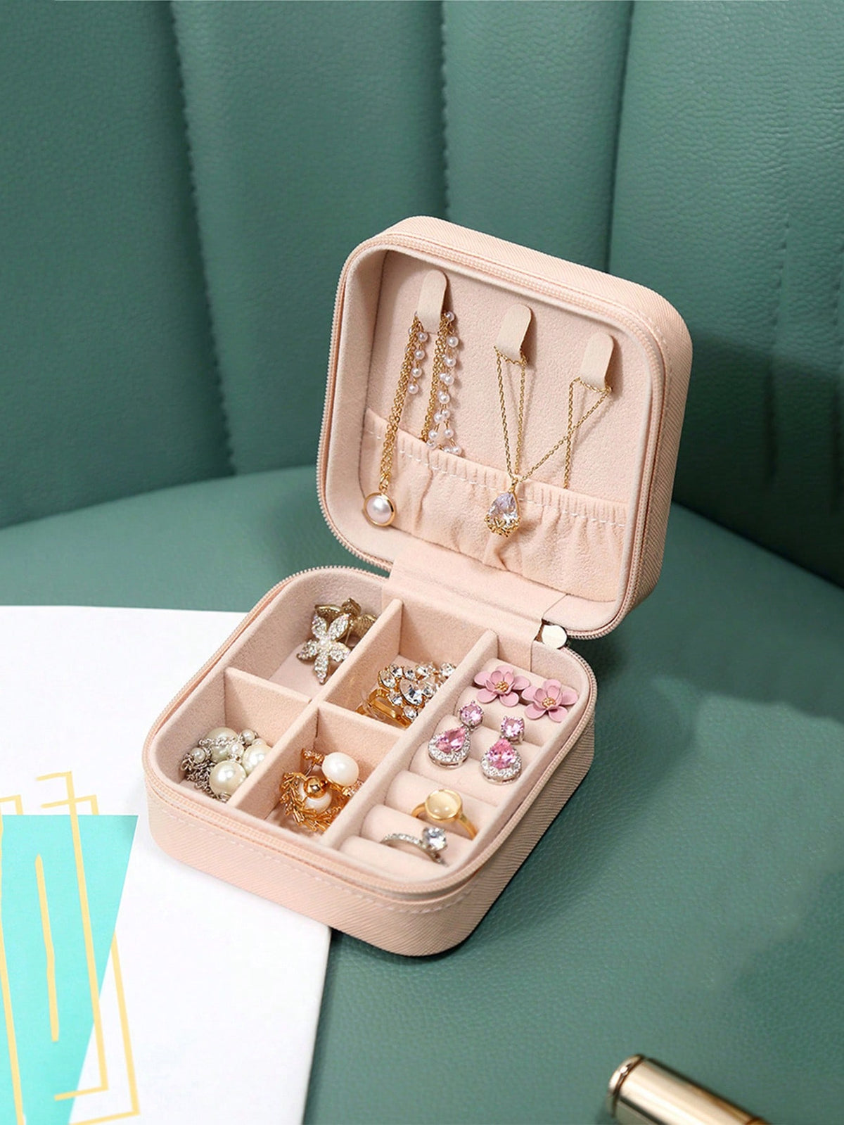 1pc Portable Mini Jewelry Storage Box Travel Organizer Leather Earring Necklace Ring Jewelry Display Case