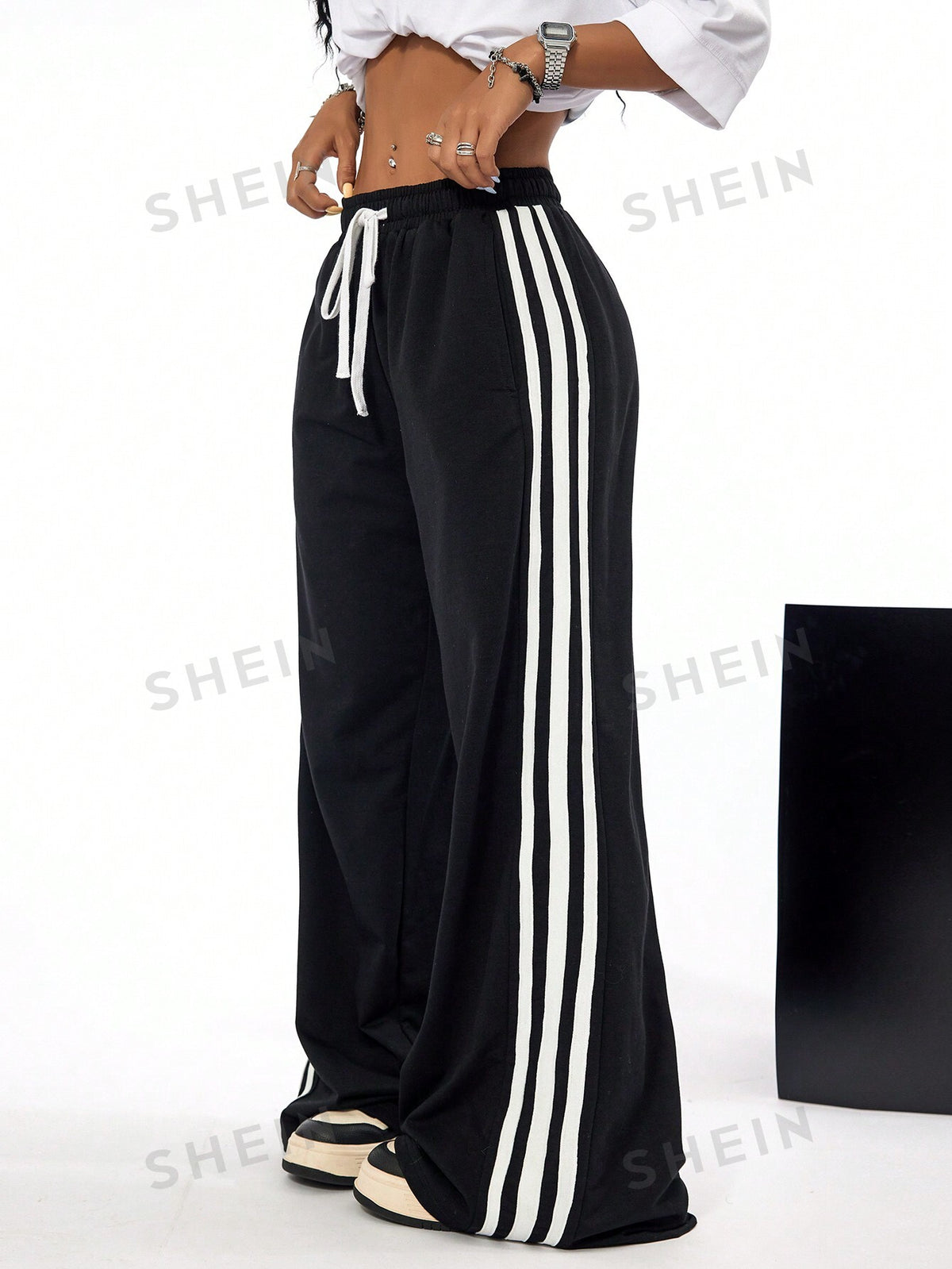 SHEIN Coolane Women's Fashionable Sporty Colorblock Lace Weaving Elastic Waist Wide-Leg Pants With Fleece Lining