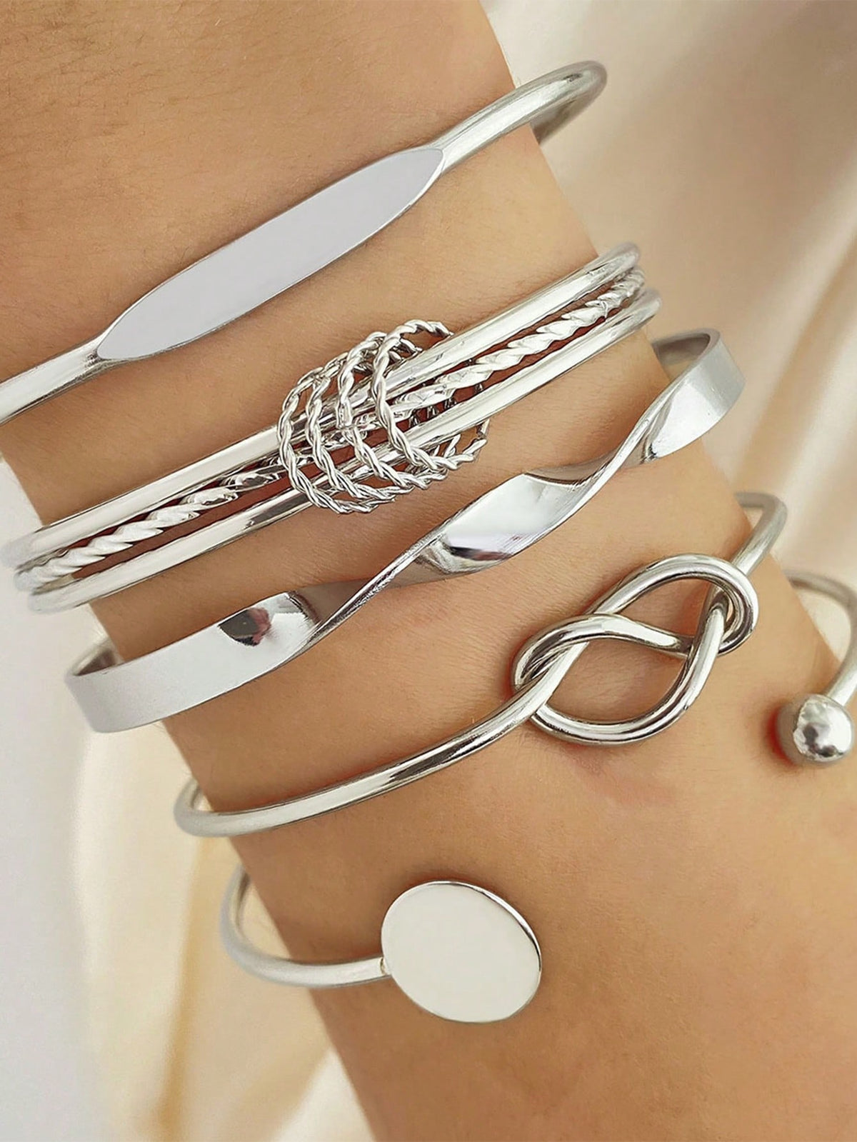 5pcs Minimalist Chic Vintage Metal Bracelets Set