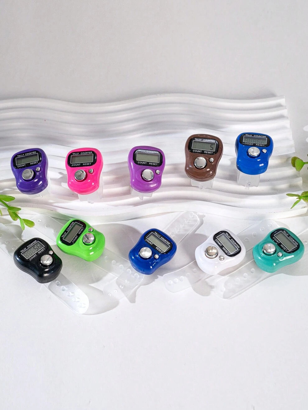 8pcs+1pc Counter Ring Finger Mini Electronic Counter (Random Color)