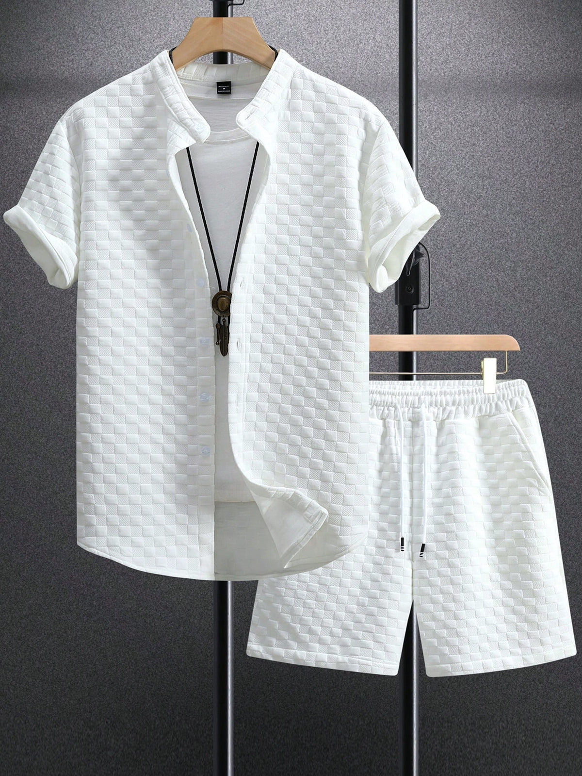 Manfinity Homme Men's Summer Casual Solid Texture Short Sleeve Shirt And Shorts Set