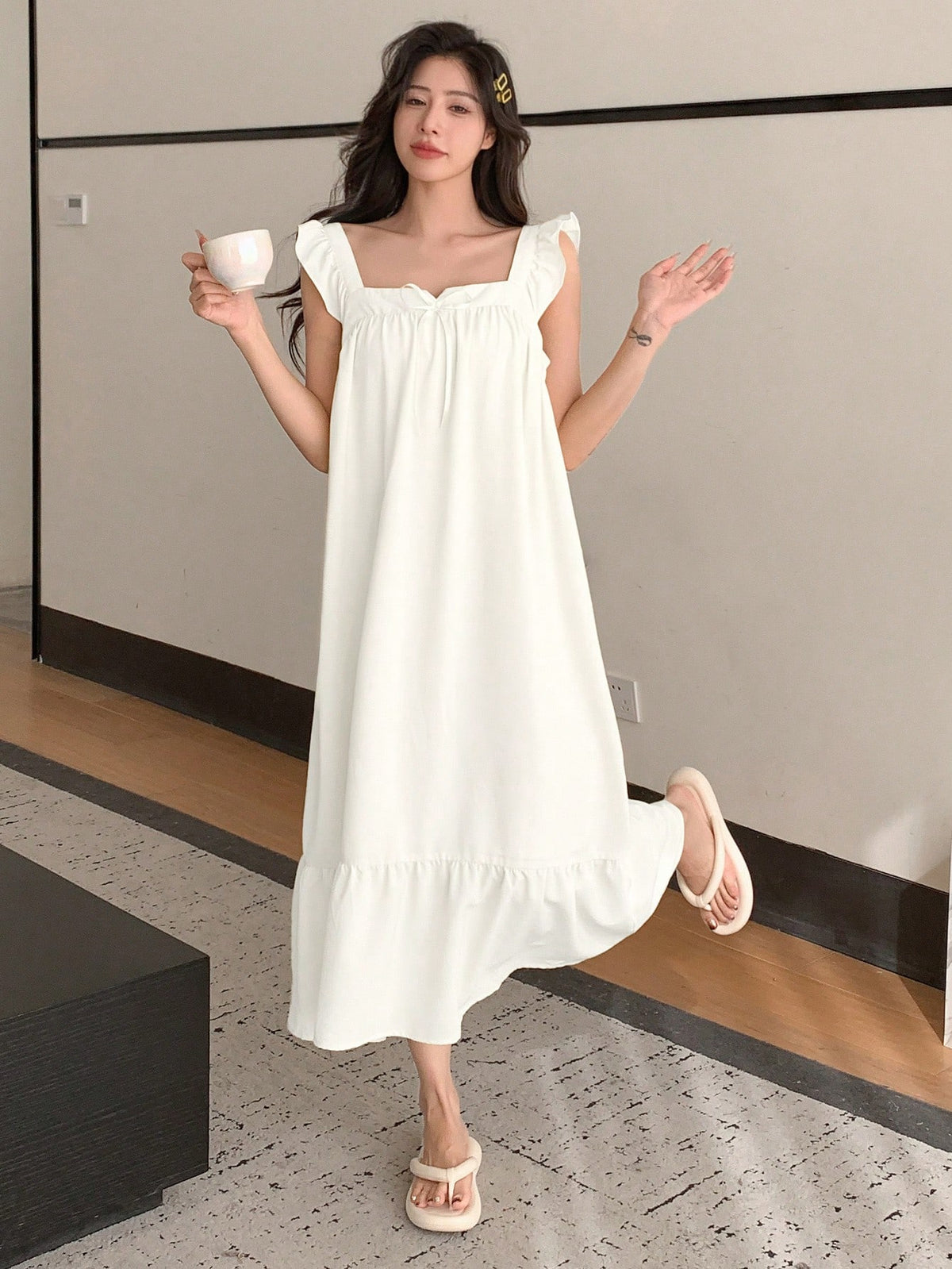 DAZY Bow Knot Decor Pleated Ruffle Hem Nightgown