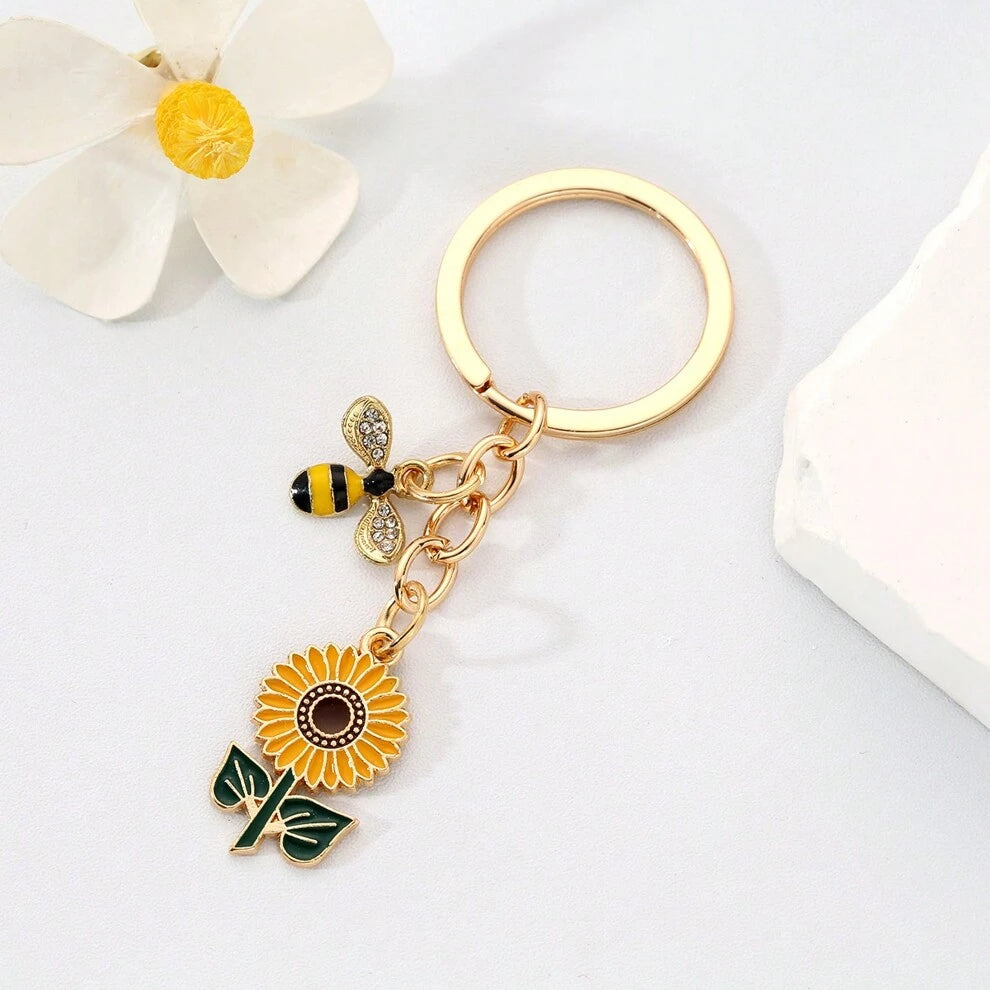 1pc Cartoon Sunflower And Bee Shaped Keychain Pendant For Women, Creative Oil Drip Zinc Alloy Key Ring, Backpack Ornament, Universal Car/Bag Decoration, Gift For Friends Or Commemoration Present