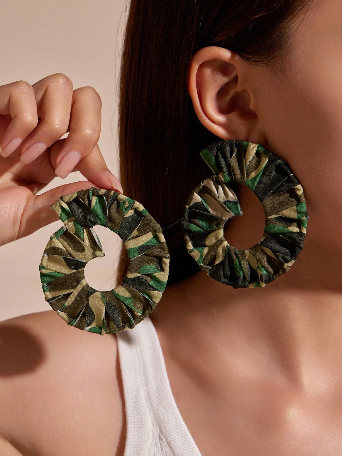 1pair Fashionable Camouflage  Big Hoop Earrings, Circle Geometric Exaggerated Earrings, Casual Wear