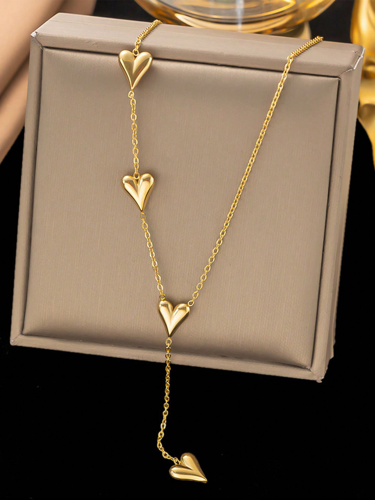 A Fashionable Gold-Tone Stainless Steel Tassel Heart Pendant Necklace Suitable For Women To Wear As Beach Jewelry Accessories Or As A Mother\ Day Gift. (USA)