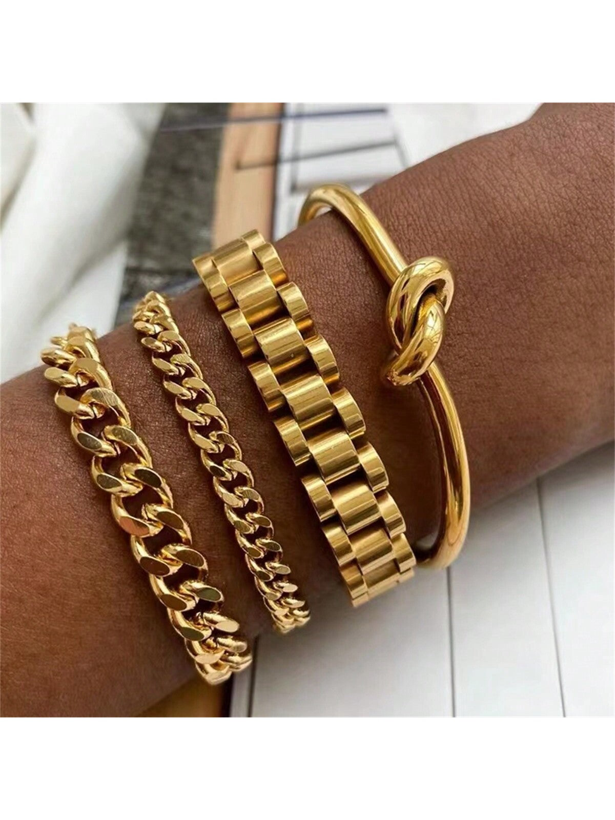 1pc Vintage 18K Gold-Plated Stainless Steel Bracelet, Suitable For Women And Men, For Everyday And Wedding Occasions, Gift