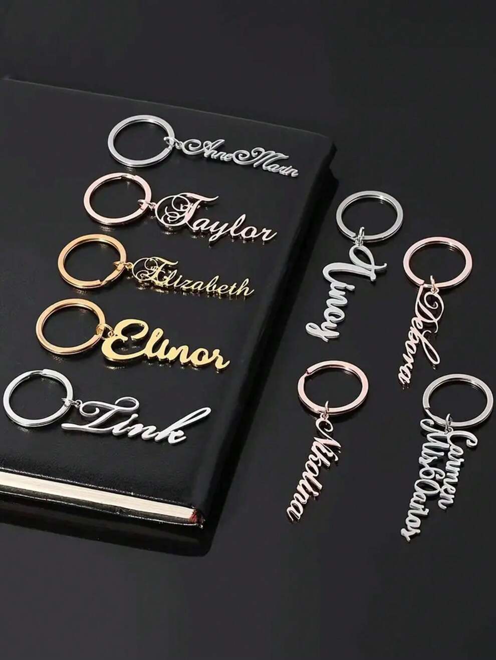 1pc Custom Name Tag Keychain Personalized Letters Stainless Steel Key Chain Ring For Women Men Father's Day Mother's Day Valentine's Day Gift