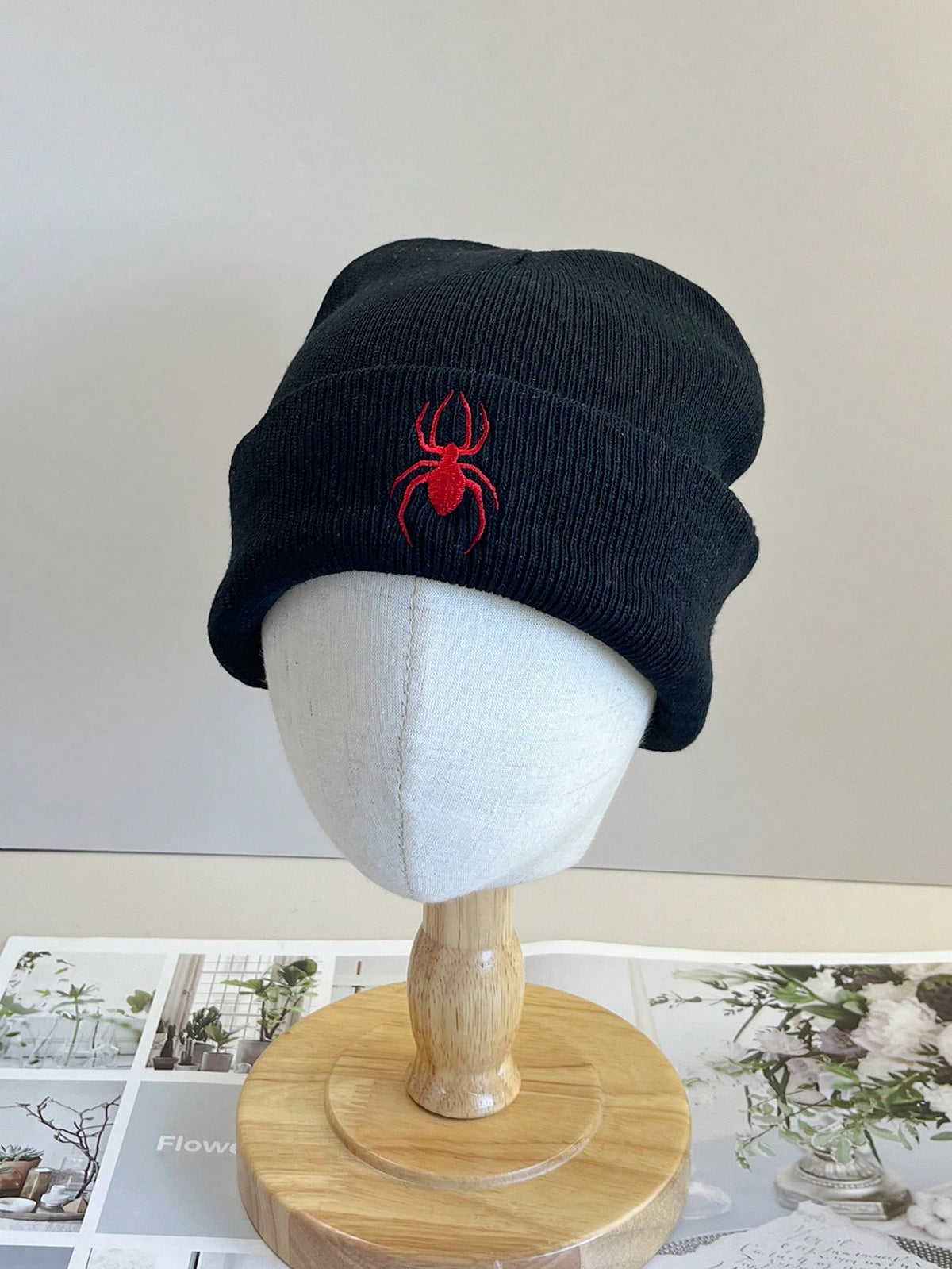 BOGO Men's 2-Pcs Combination Set With Halloween Embroidered Spider Pattern Street Hip-Hop Casual Baseball Cap, Knitted Unisex Slouchy Beanie, Breathable Comfortable Adjustable