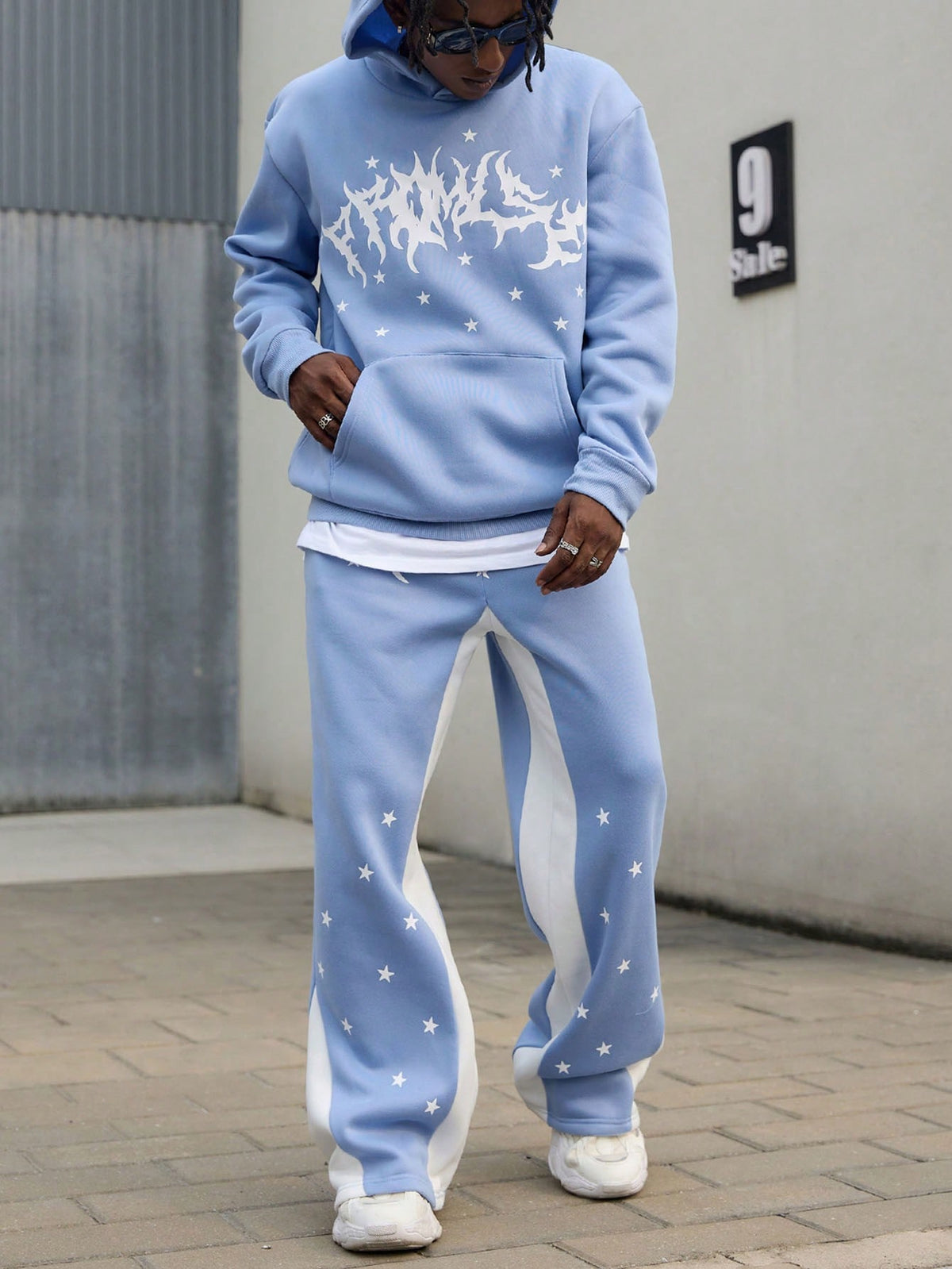 Manfinity EMRG Men Spring And Autumn Casual Set Of Letter Printed Hoodie With Drop Shoulder And Sweatpants