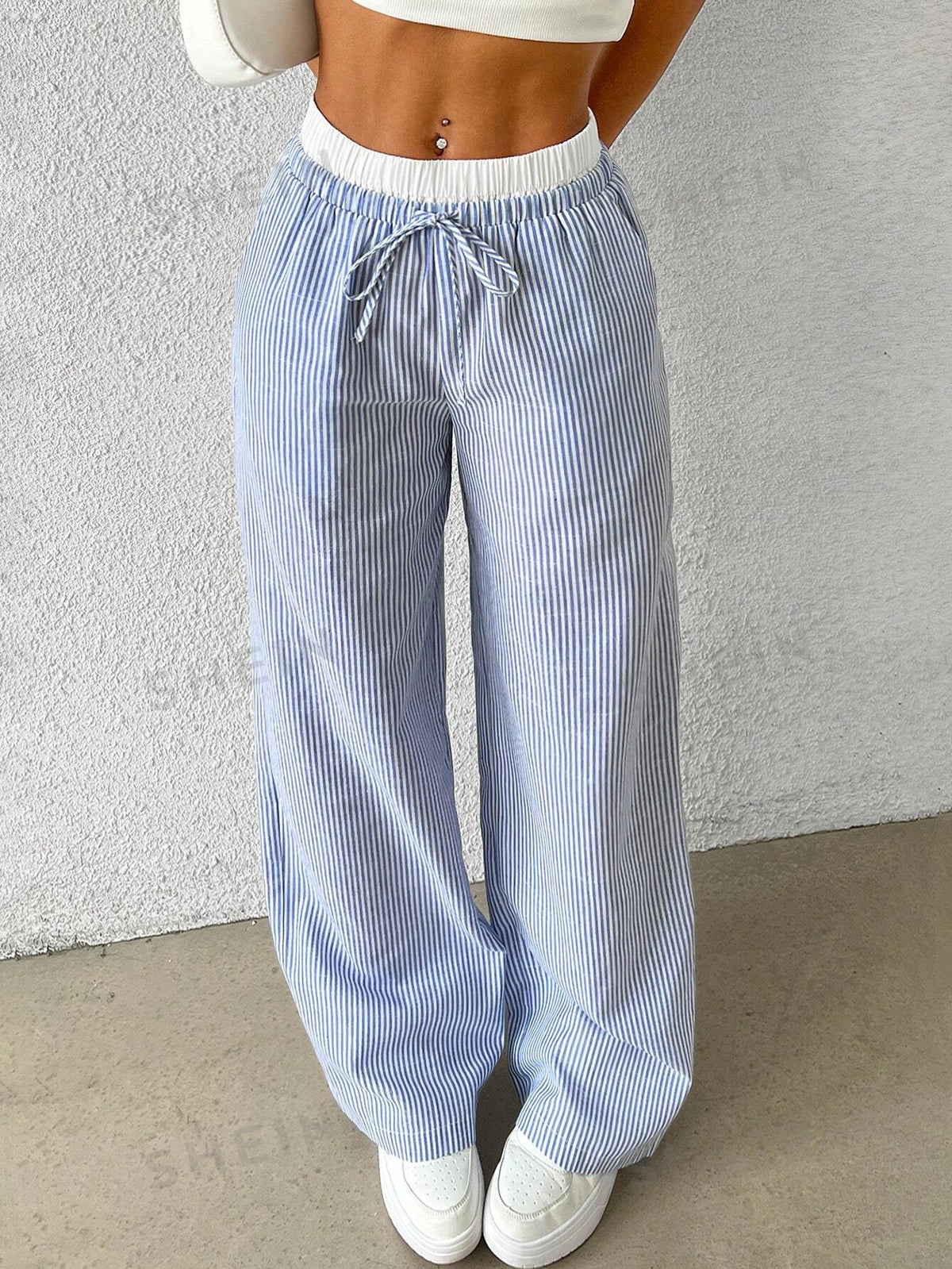 SHEIN EZwear Women's Casual Blue Striped Patchwork Solid Color Woven Loose Wide-Leg Pants