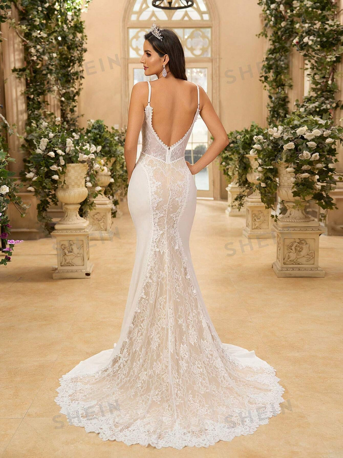 SHEIN Belle Elegant Luxurious Sexy Spaghetti Strap V-Neck Cut-Out Bustier Backless Mesh & Lace Trim French Lace Mermaid Train Wedding Gown