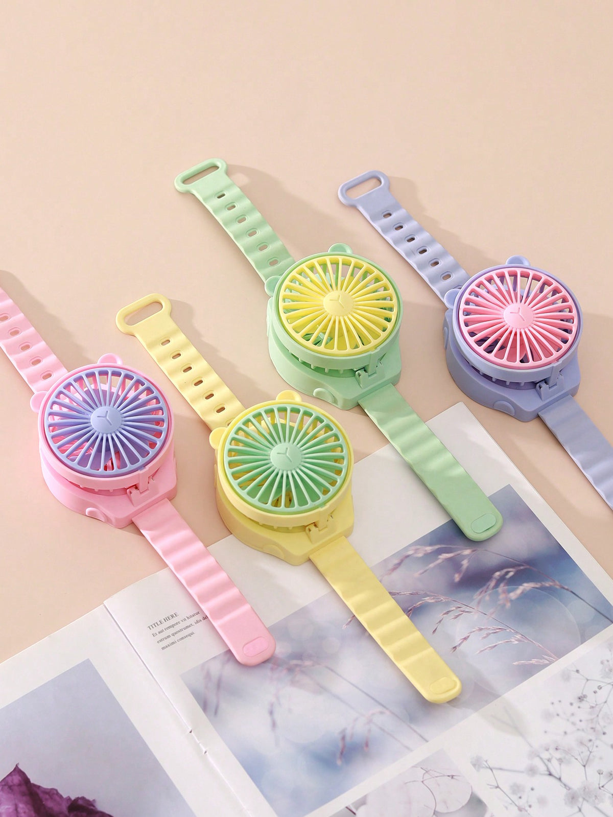 1pc Portable Cartoon Mini Fan - Watch Shaped With 1 AAA Dry Battery, 1 Gear For Outdoor Use