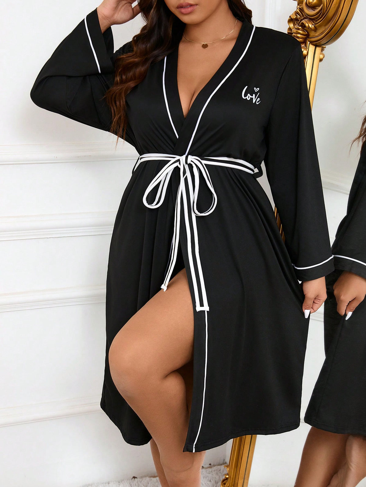 Contrast Trim Plus Size Waist-Tie Long Sleeve Long Sleepwear Robe