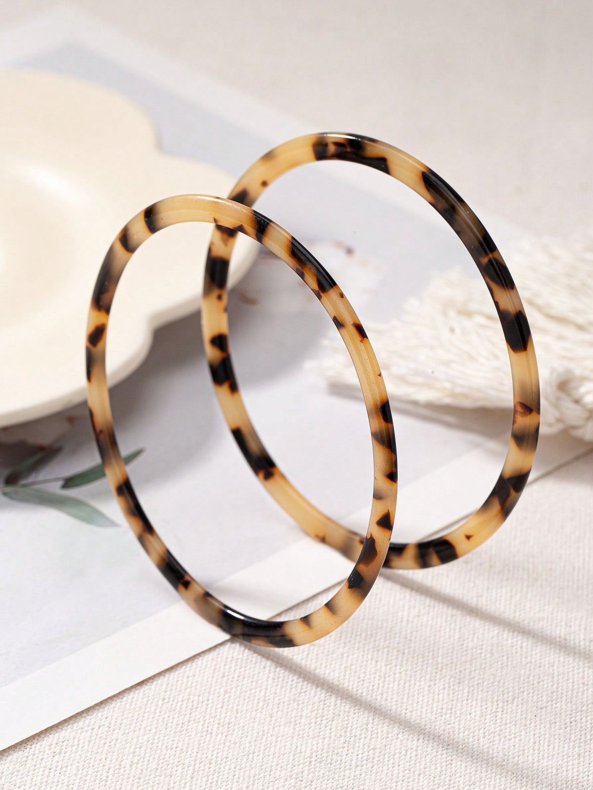 2pcs European And American Fashionable Leopard Print Acetic Acid Bangles, Minimalistic And Versatile Bracelets For Women's Daily Wear