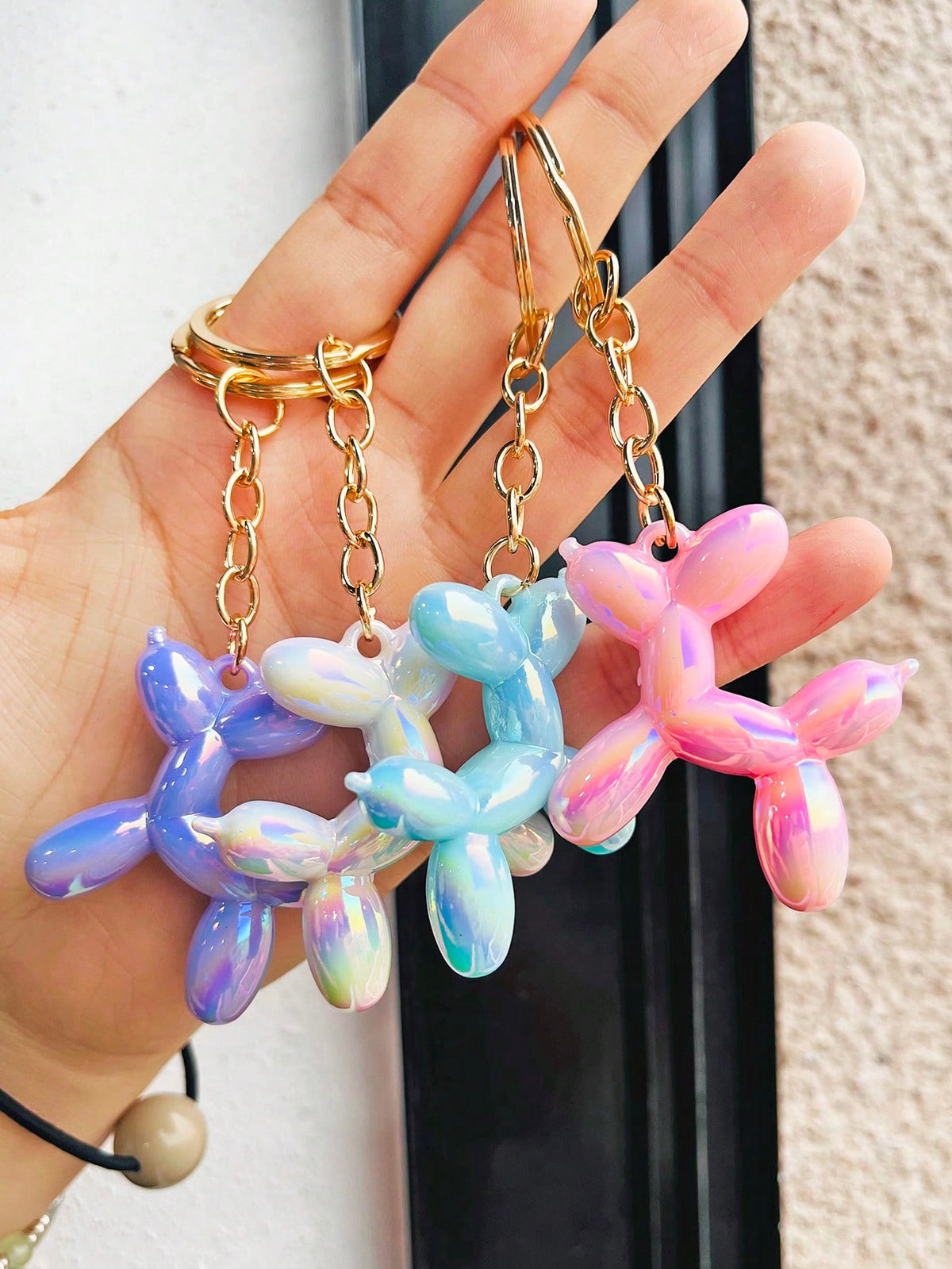 1pc Colorful Balloon Dog Shaped Keychain, Purse And Wllet Keychain Pendent, Bag Decoration Puppy Pendant,Women's Car Keychain Pendant,School