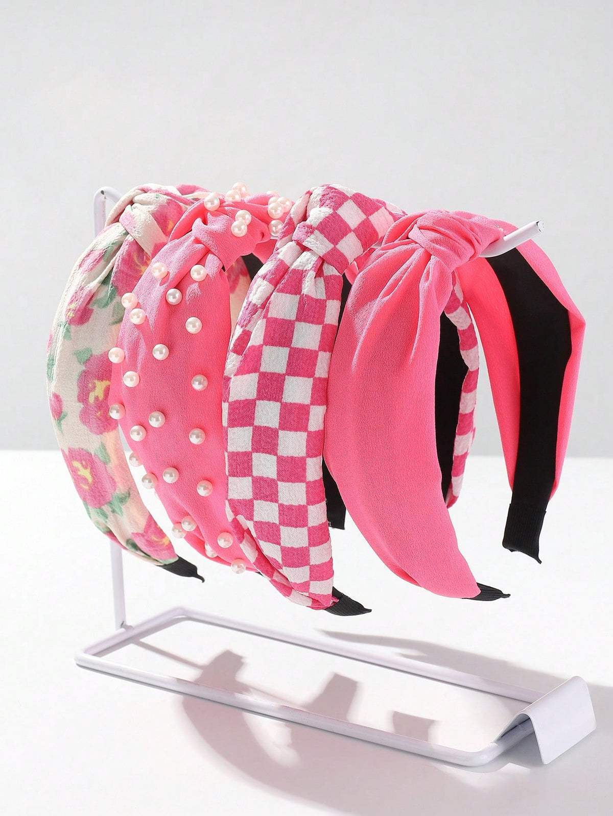 4pcs Fabric Hairbands In Solid Color, Pearl, Checkered, Floral And Wide Knot Design, Elegant Y2K Style, In Pink, Rose Red, Black, Yellow, Green, Blue And Beige.