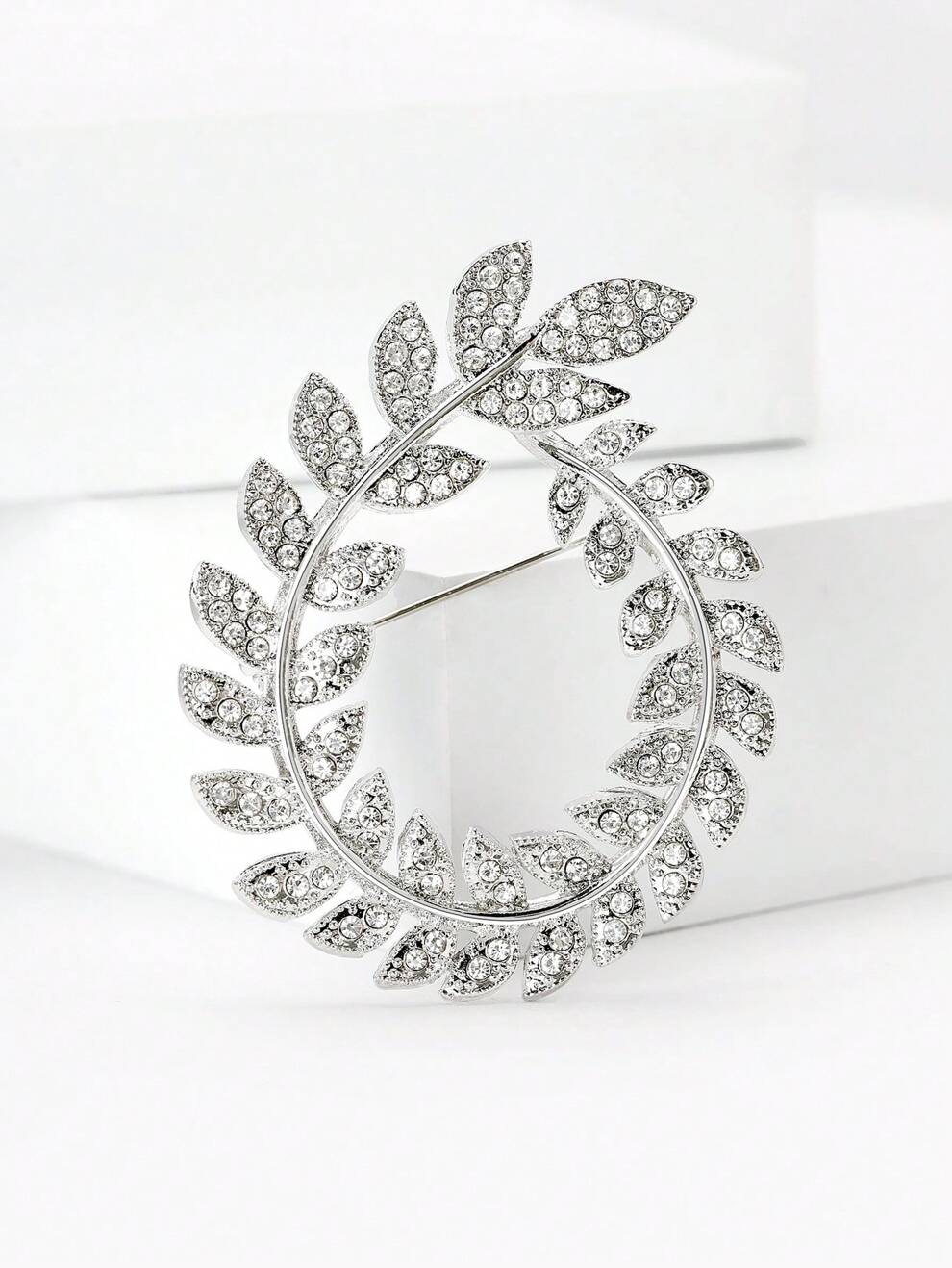 Rhinestone Leaf Design Brooch