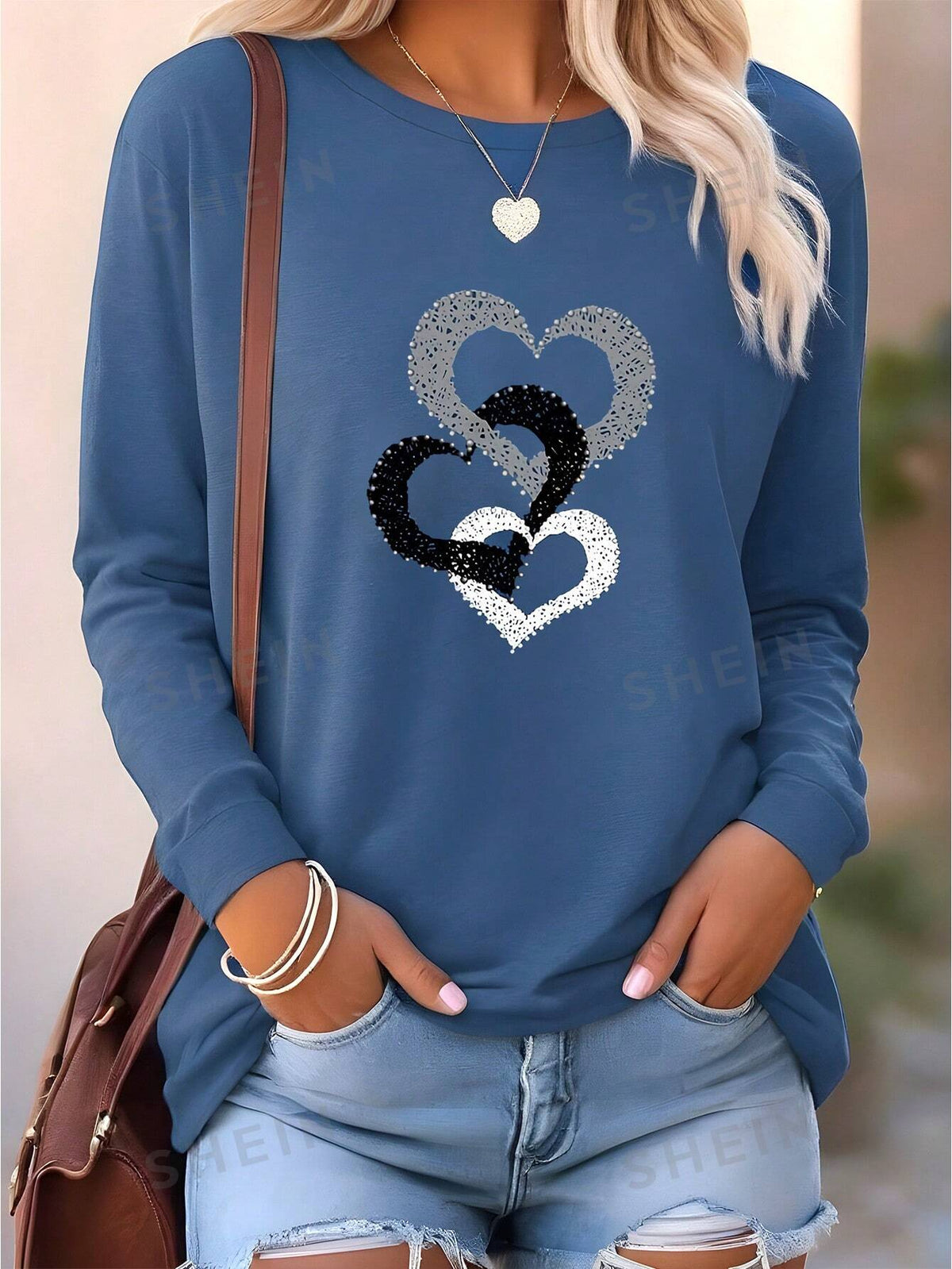 SHEIN LUNE Slim-Fit Heart Print Crew Neck Casual Long Sleeve T-Shirt For Spring & Fall, Women's Clothing