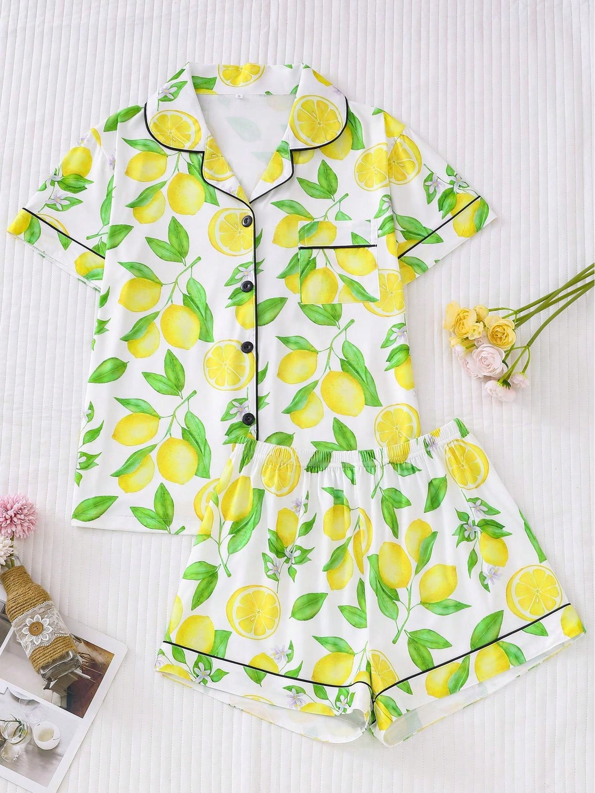 Fruit Lemon Print Women's Pajama Set, Turn-Down Collar Short Sleeve Top And Loose Shorts, Casual Women's Sleepwear And Loungewear