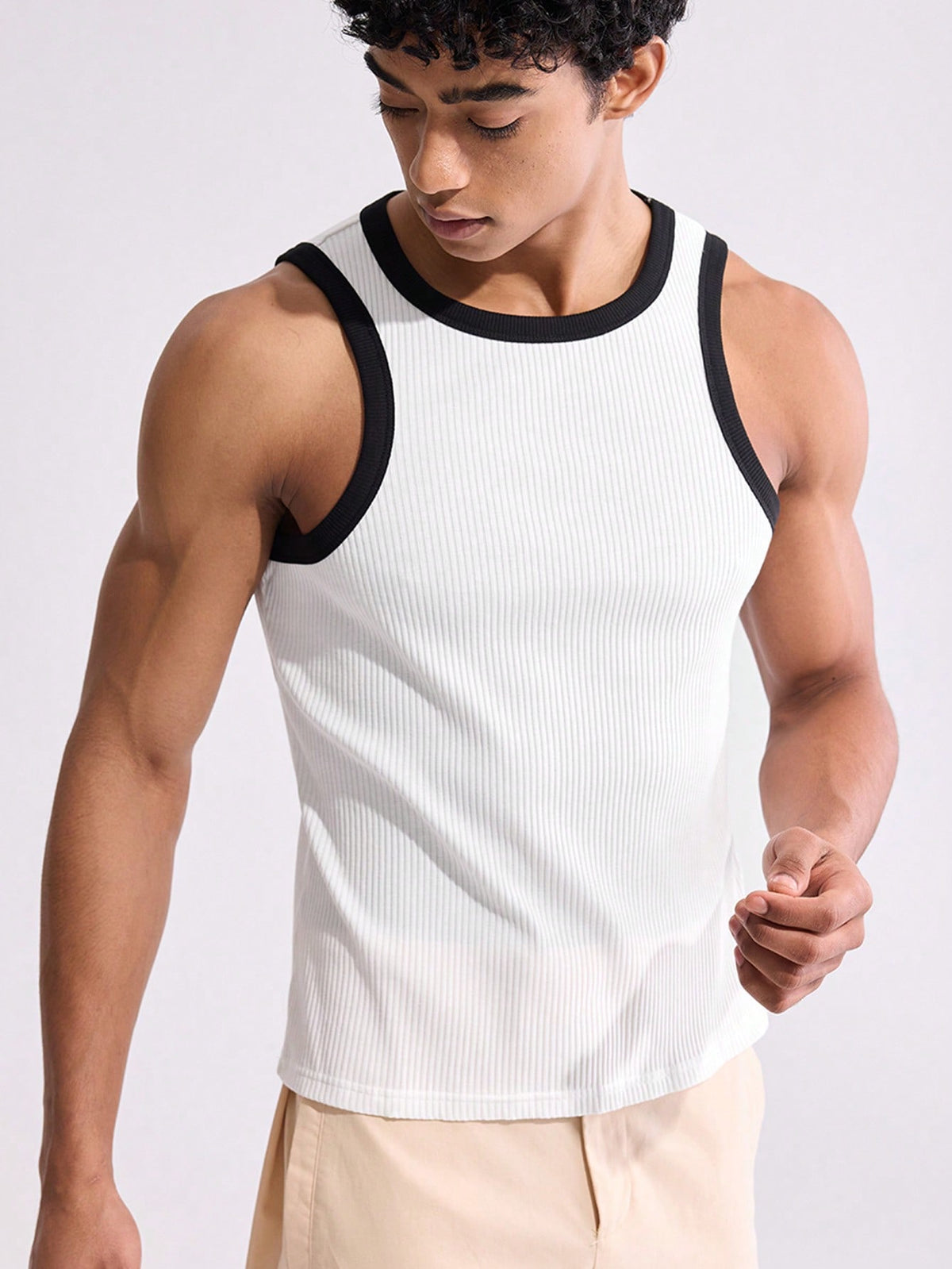 Forever 21 Men's Knitted Muscle Tank Top With Contrast Rib In White