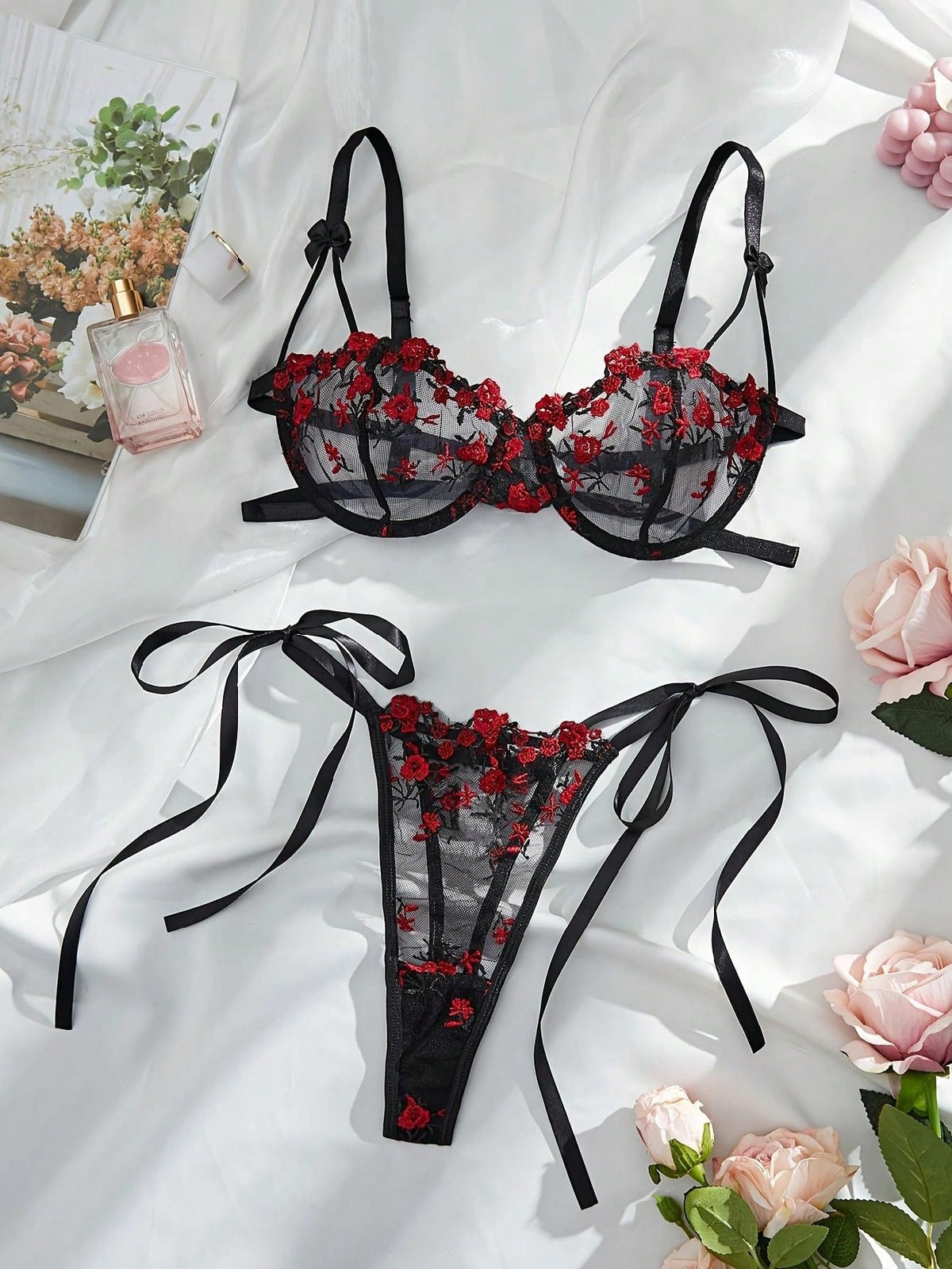 Spaghetti Strap Floral Embroidery Mesh Bow Decor Sexy Lingerie Set