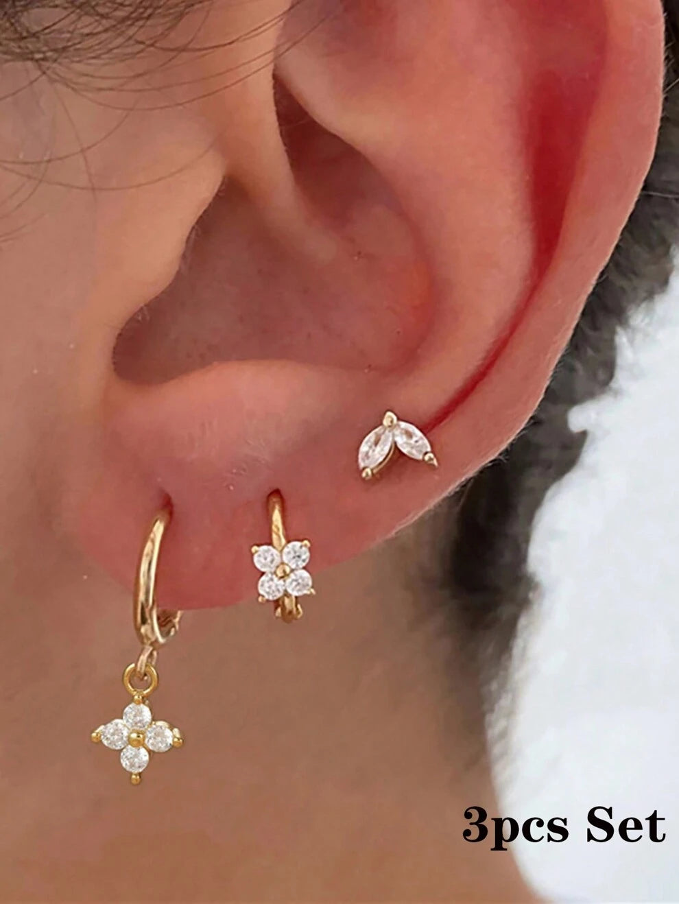 3pcs 18K Gold Plated Sparkling CZ Huggie Hoop Earrings Set For Women,Flowers Zirconia Stud Earrings Cartilage Helix Daith Piercing Stainless Steel Earrings Gift Jewelry For Girls