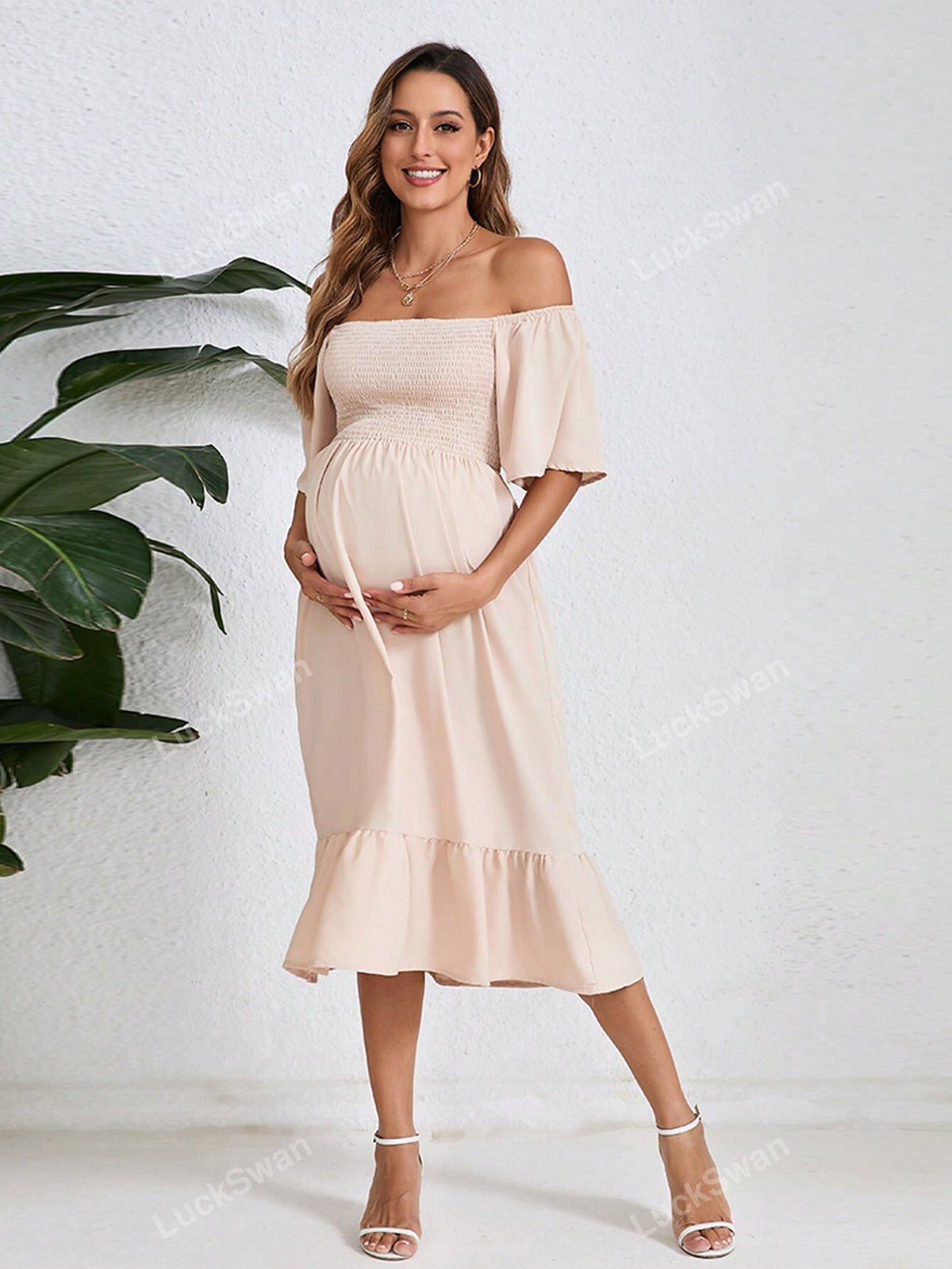 Maternity Ditsy Floral Print Ruffle Hem Dress