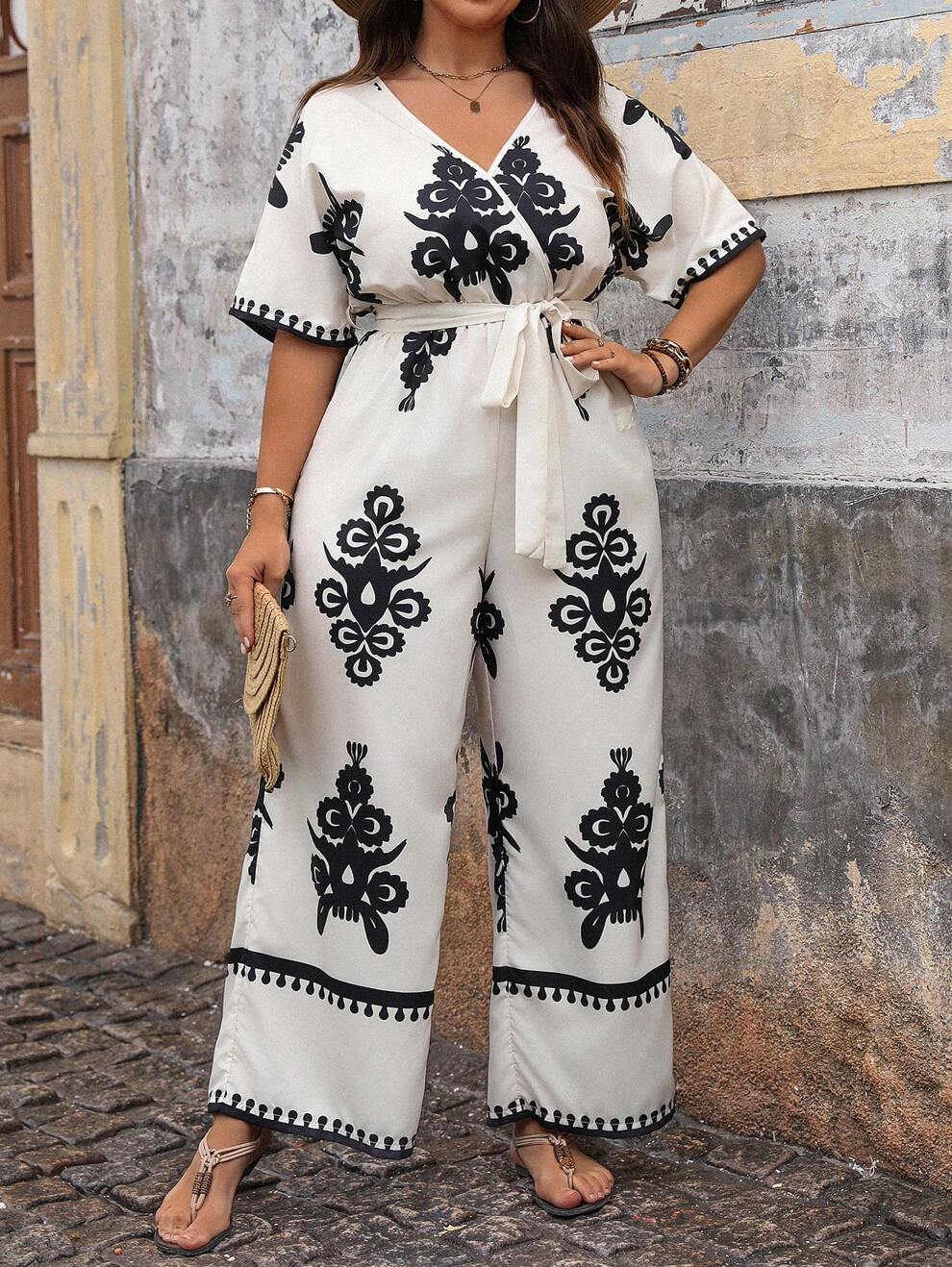 SHEIN VCAY Plus Size Vintage Holiday Casual Printed Short Sleeve Jumpsuit