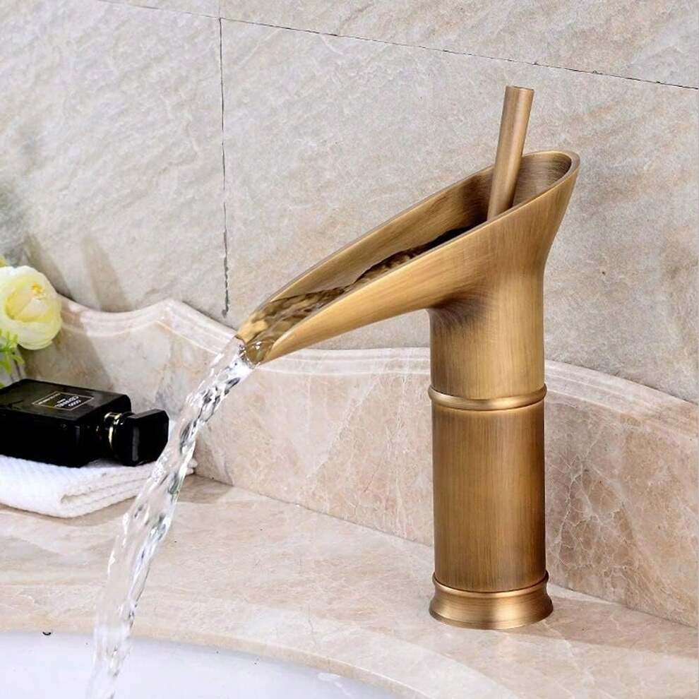 Classic Basin Faucet Antique Style Waterfall Bathroom Faucet Hot And Cold Faucet Bronze Single Hole Goblet Type Water Tap, Single Lever Waterfall Basin Faucet Brass Antique Hot And Cold Bathroom Sink