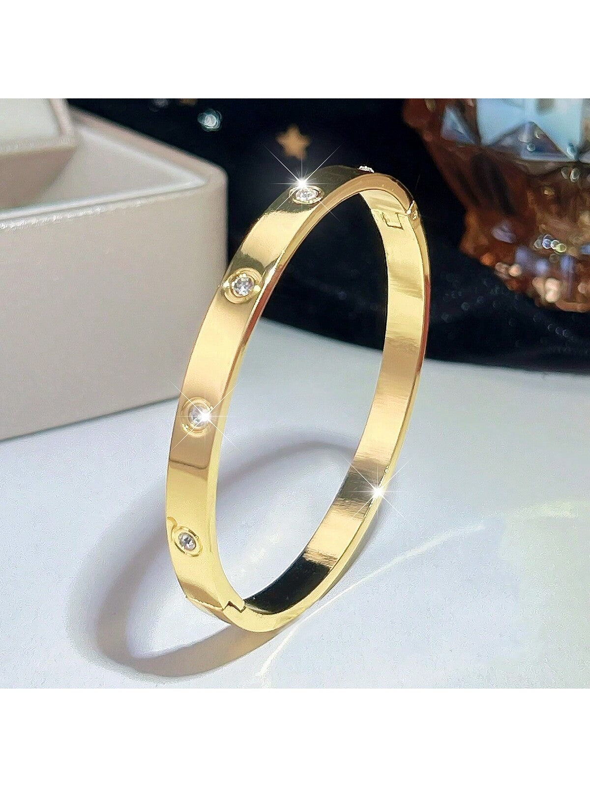 1pc Titanium Steel Simple And Elegant Light Luxury High-End Fashion Bracelet With Zirconia Inlay Couples