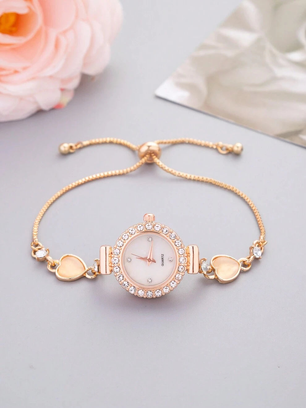 New Casual Heart Shaped Ladies Bracelet Watch With Cute Small Dial And Rhinestone Strap, Alloy Quartz Watch Gift Suitable For Women's Daily Dress Up As A Gift For Students Returning To School