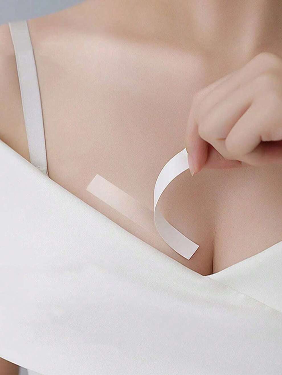 36pcs Women's Clothing Double-Sided Tape, Anti-Slip And Anti-Leak Breast Tape With Invisible And Traceless Shoulder Strap