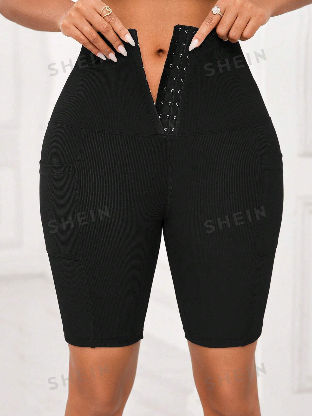 SHEIN Lady Black Ribbed Skinny Leggings For Women