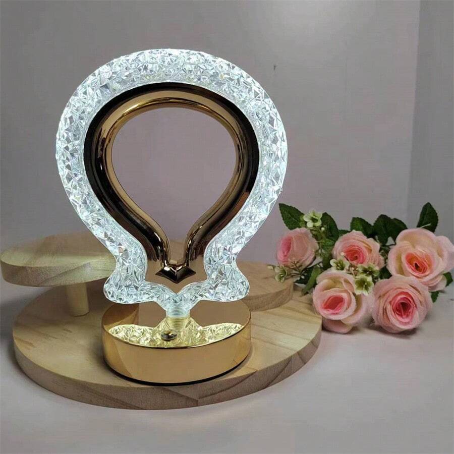 A Three-Color Crystal Touch Table Lamp With Rechargeable Battery, Suitable For Bedroom, Living Room, Cafes, And Bar Decorative Lighting.