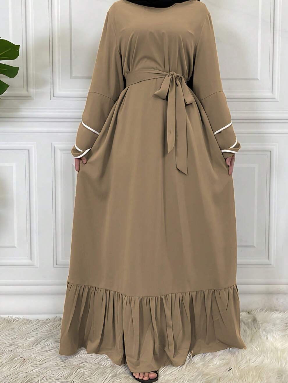 One Pleated Abaya Dress With Hemline And Cuff Edge Design, White Color And Waist Belt, Elegant And Chic For Women's Daily Wear